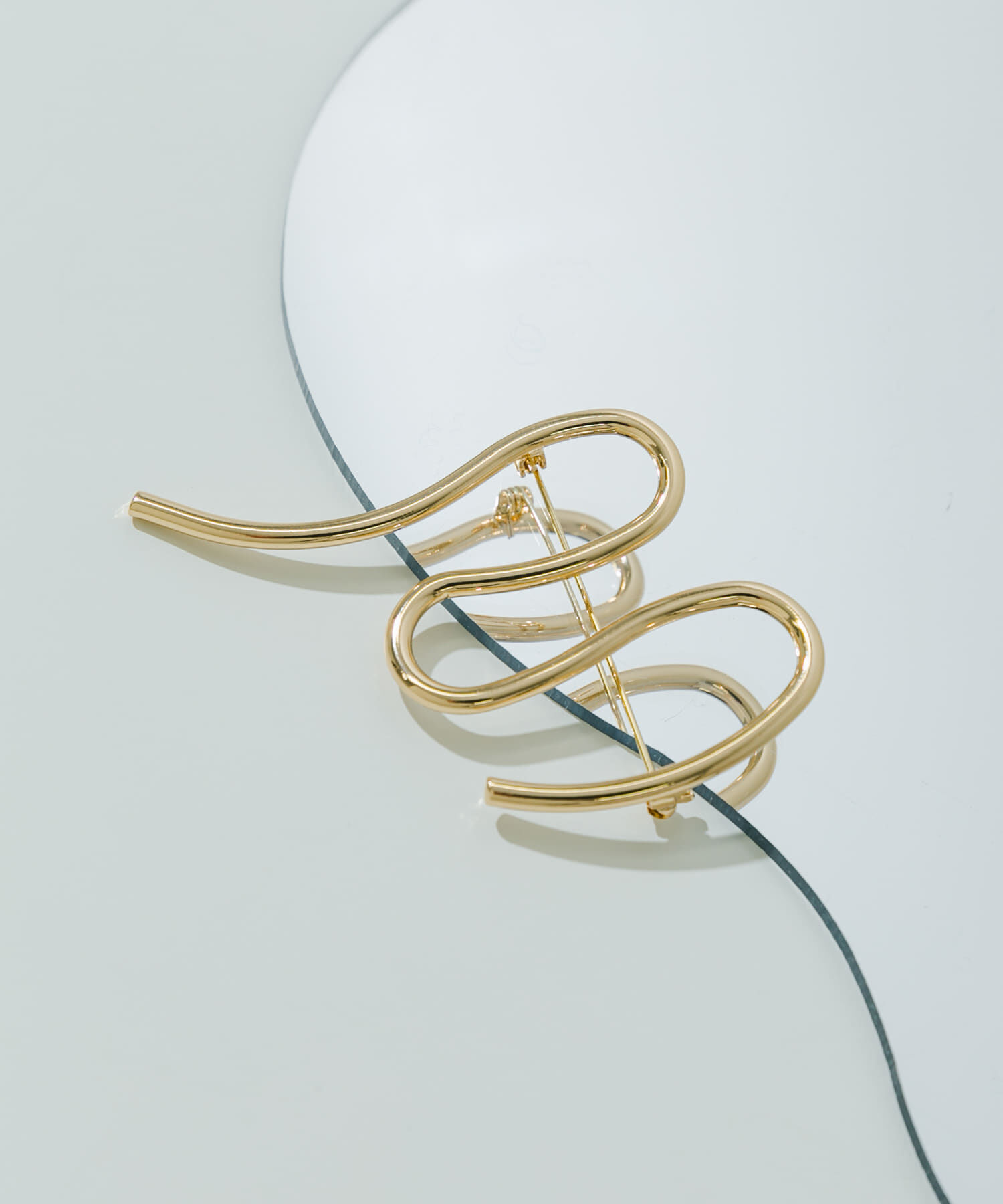 SMELLY「ニュアンスラインブローチ」|ブローチ・コサージュ|