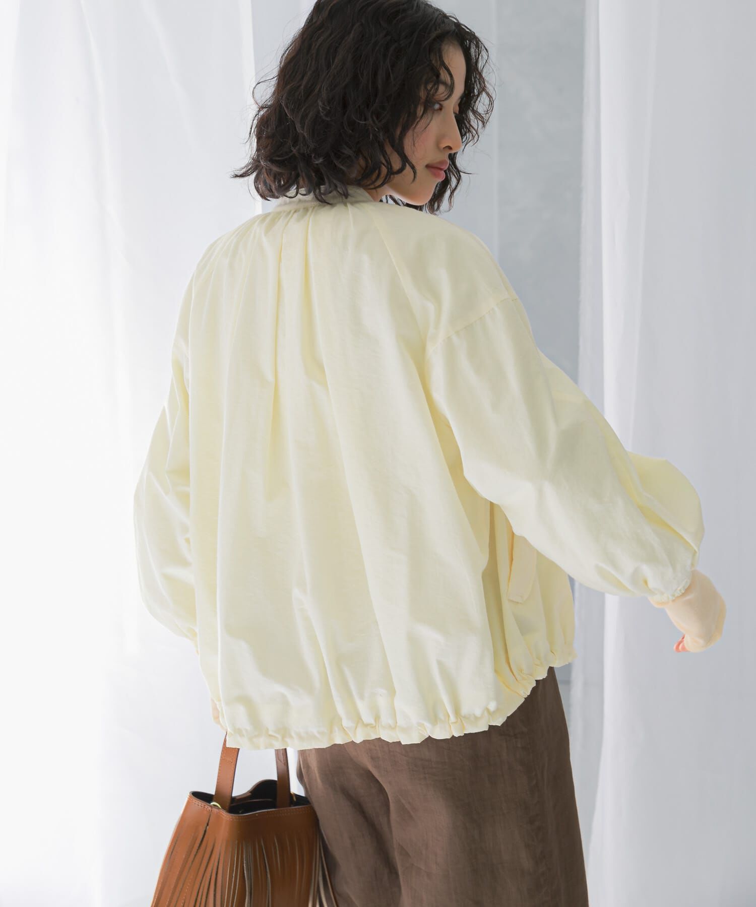 URBAN RESEARCH ROSSO「ギャザーボリュームブルゾン」|ブルゾン・スタジャン|