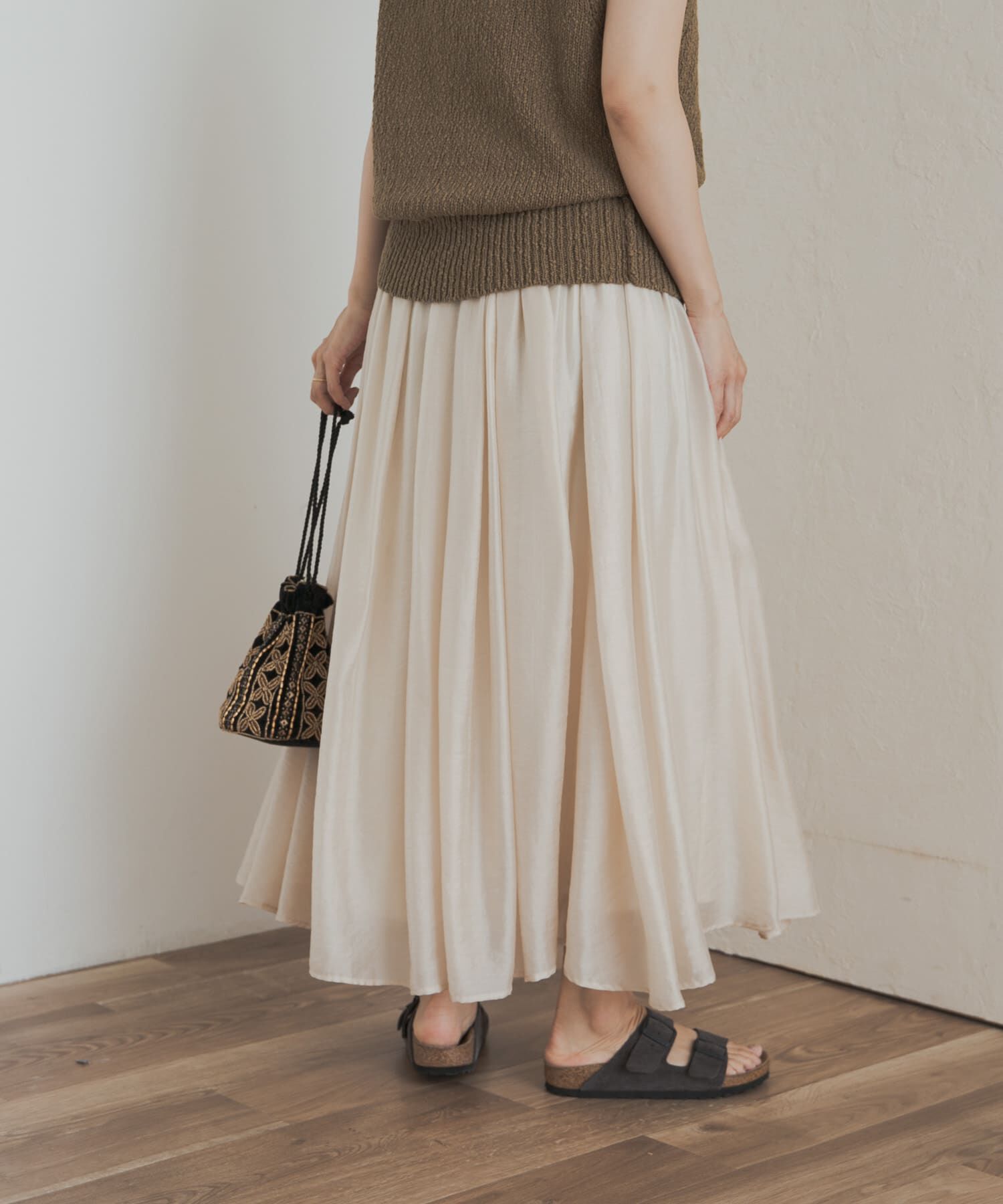 URBAN RESEARCH DOORS「ブライトギャザースカート」|スカート|