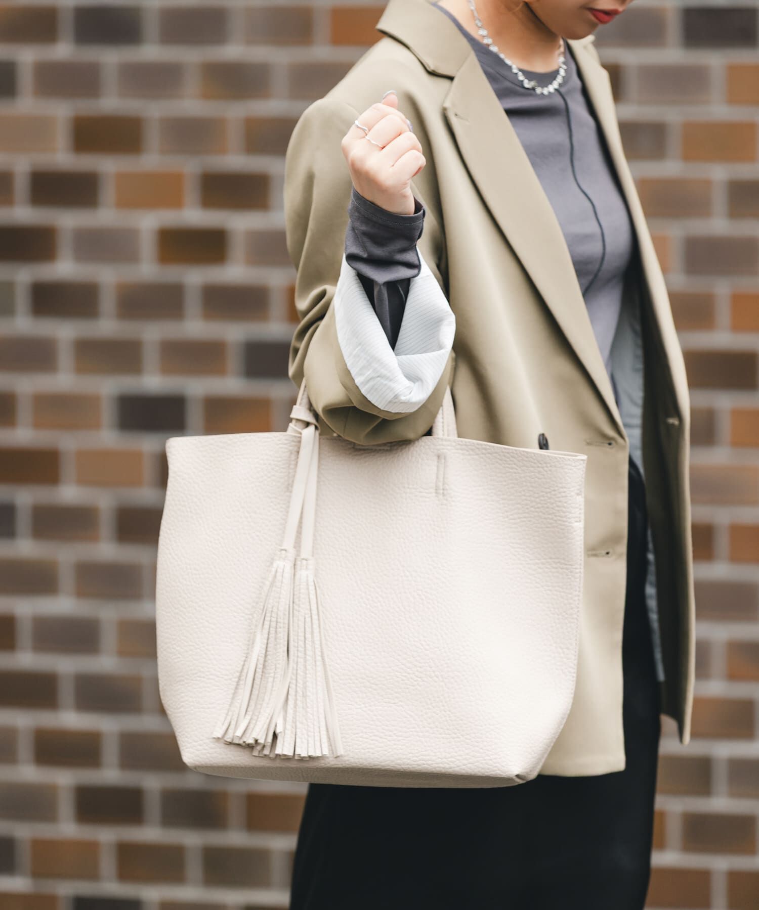 RODE SKO「『Mサイズ』タッセル軽量2WAYシンプルトートバッグ」|トートバッグ|