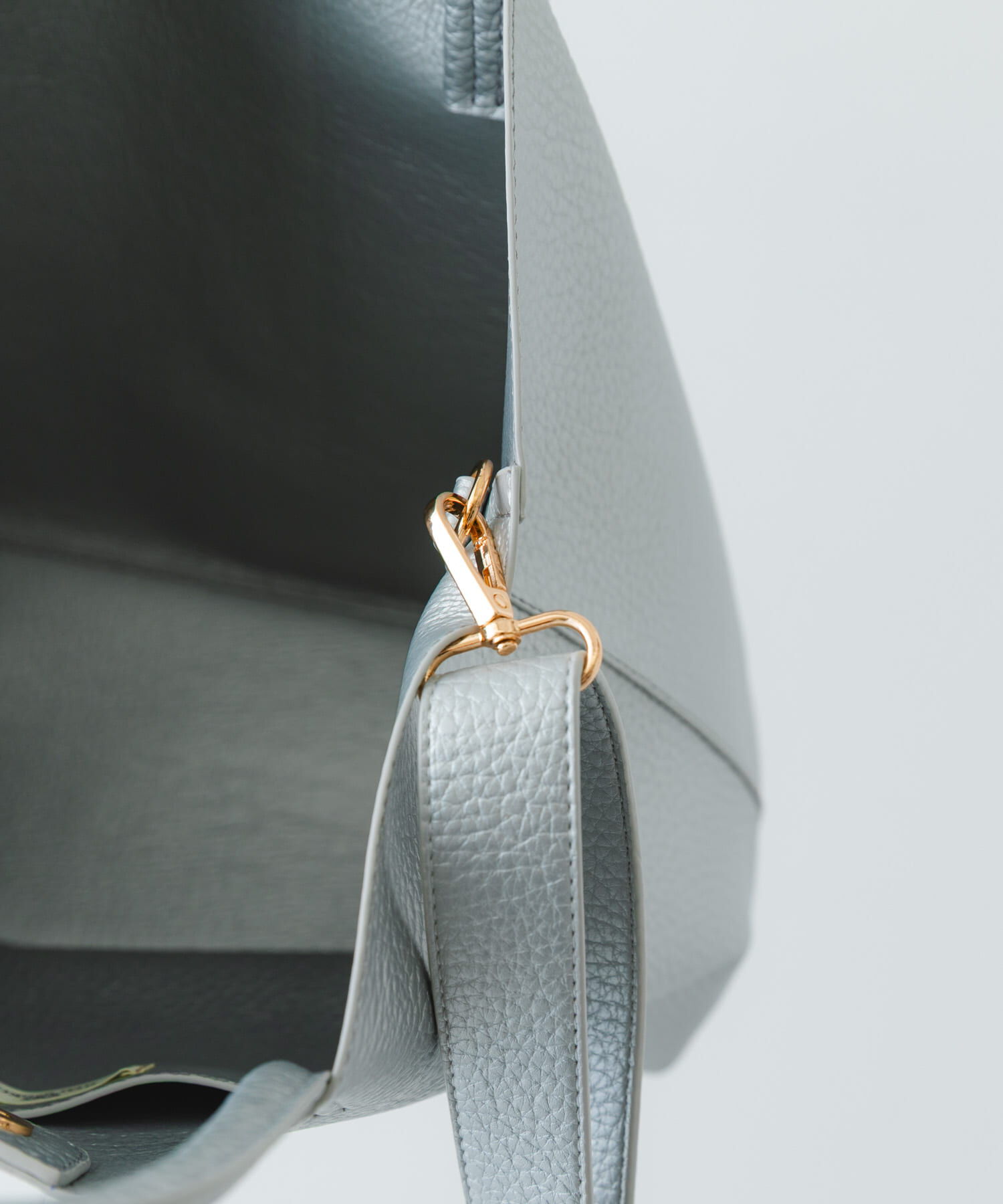 RODE SKO「『Mサイズ』タッセル軽量2WAYシンプルトートバッグ」|トートバッグ|