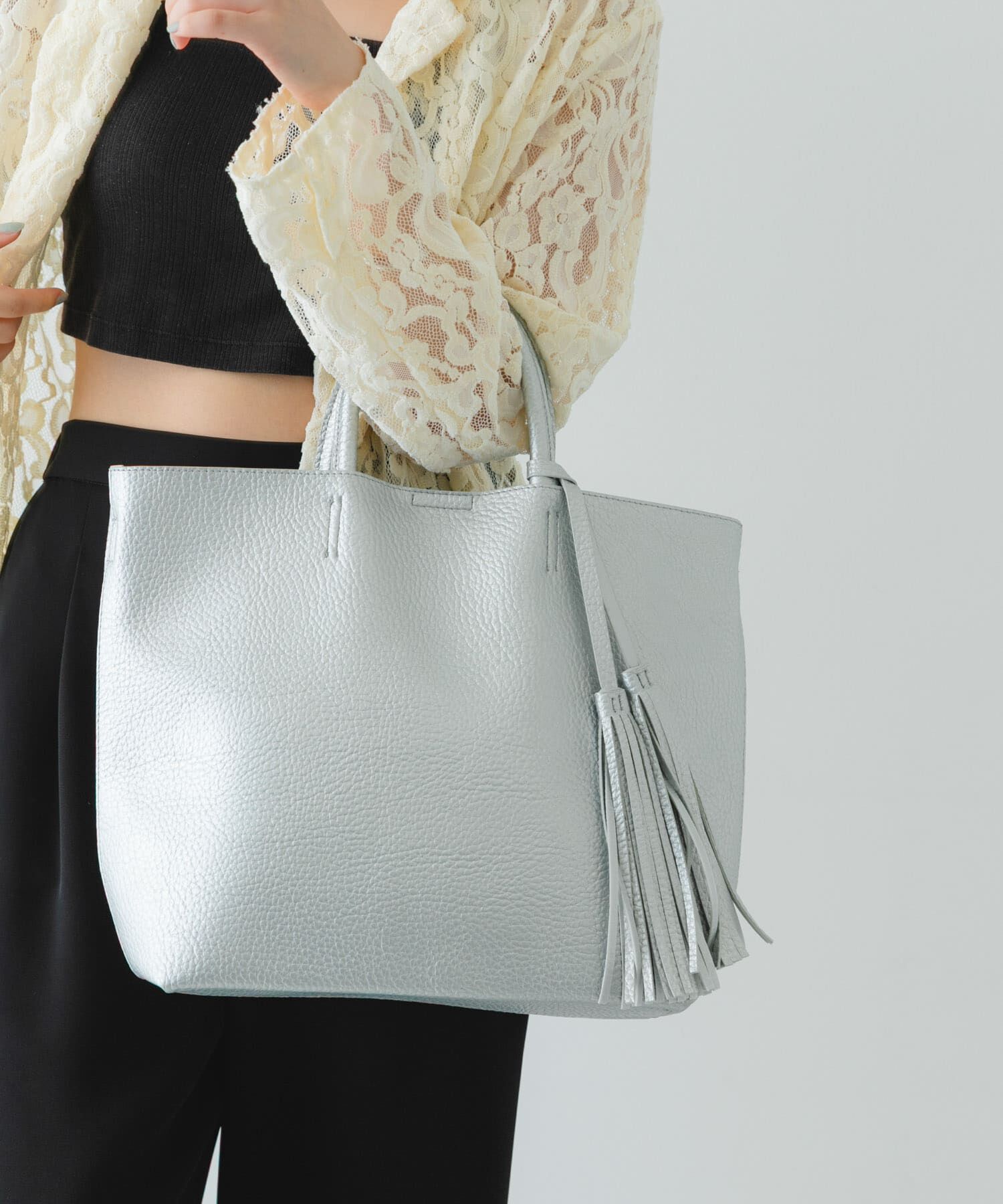 RODE SKO「『Mサイズ』タッセル軽量2WAYシンプルトートバッグ」|トートバッグ|