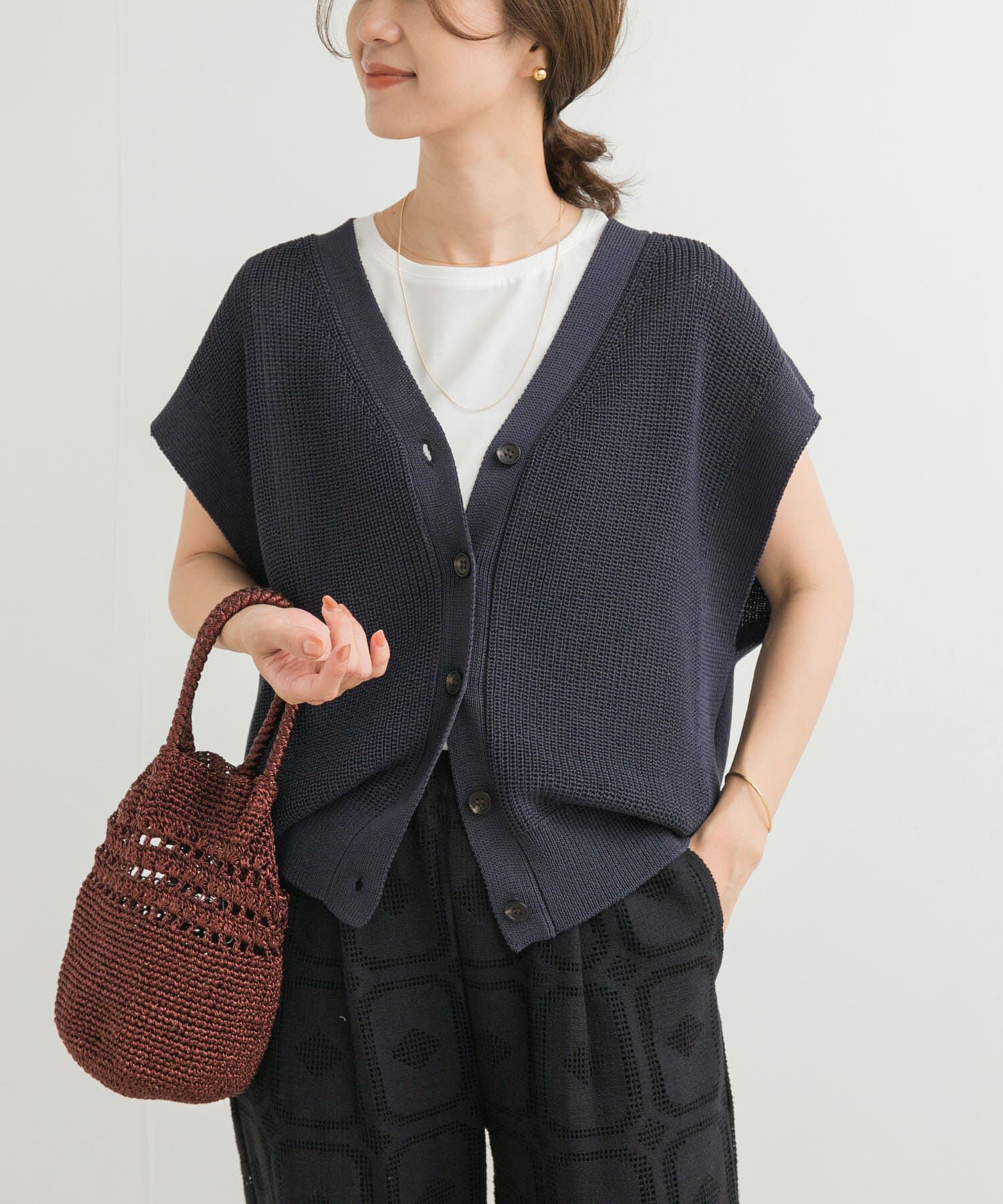 URBAN RESEARCH DOORS「リネンライクVネックベスト」|ベスト・ジレ|ネイビー