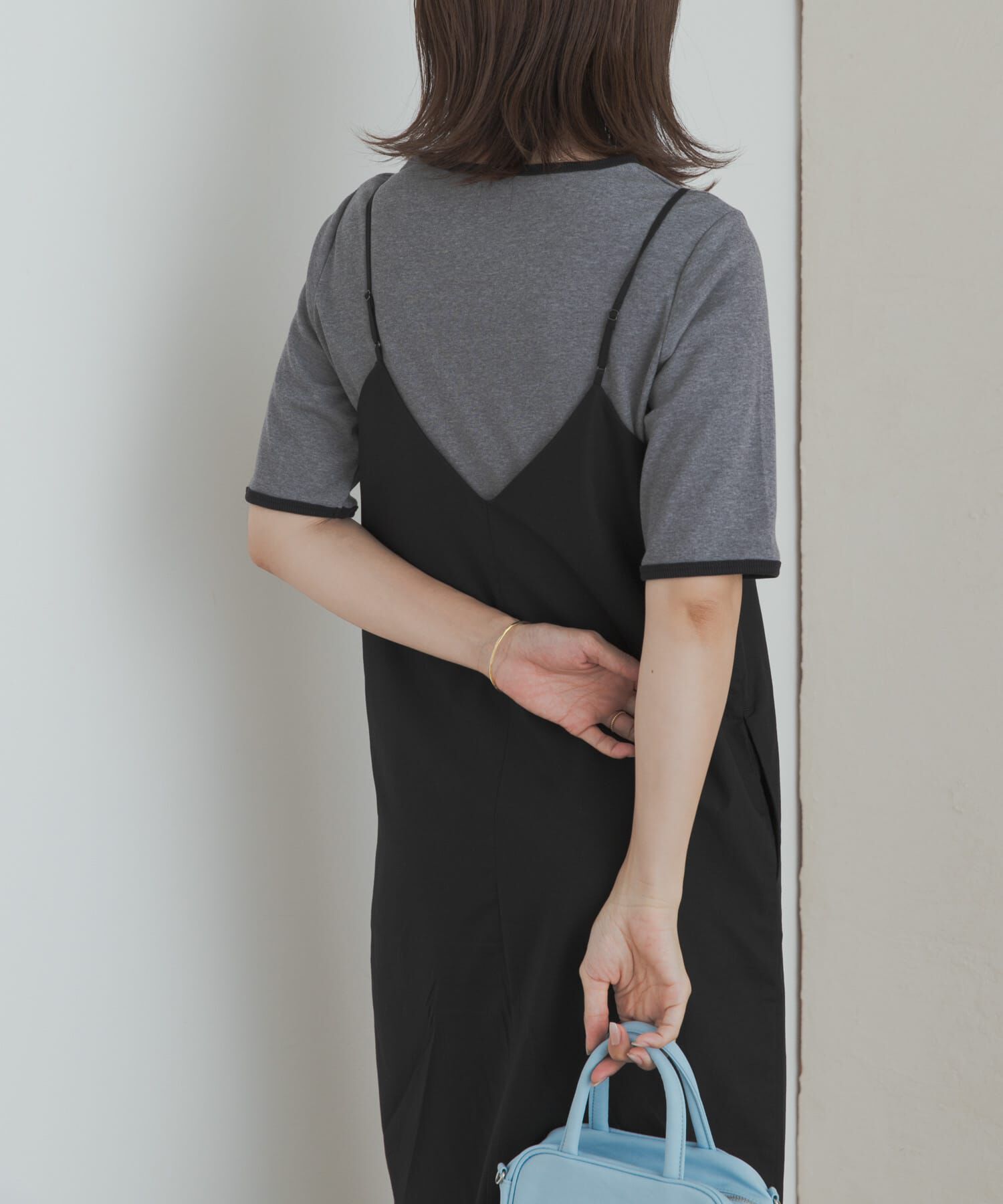 URBAN RESEARCH DOORS「バックVストレートキャミワンピース」|ワンピース|