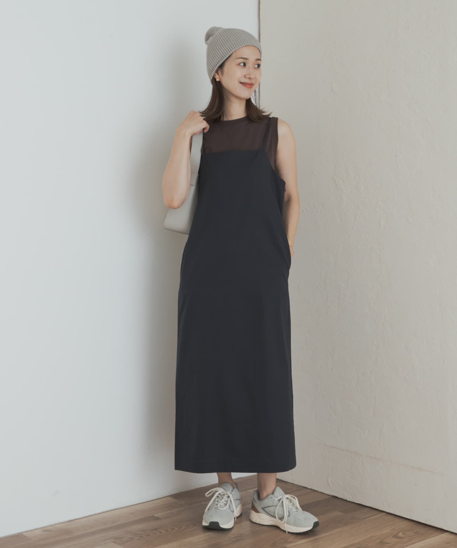 URBAN RESEARCH DOORS「バックVストレートキャミワンピース」|ワンピース|