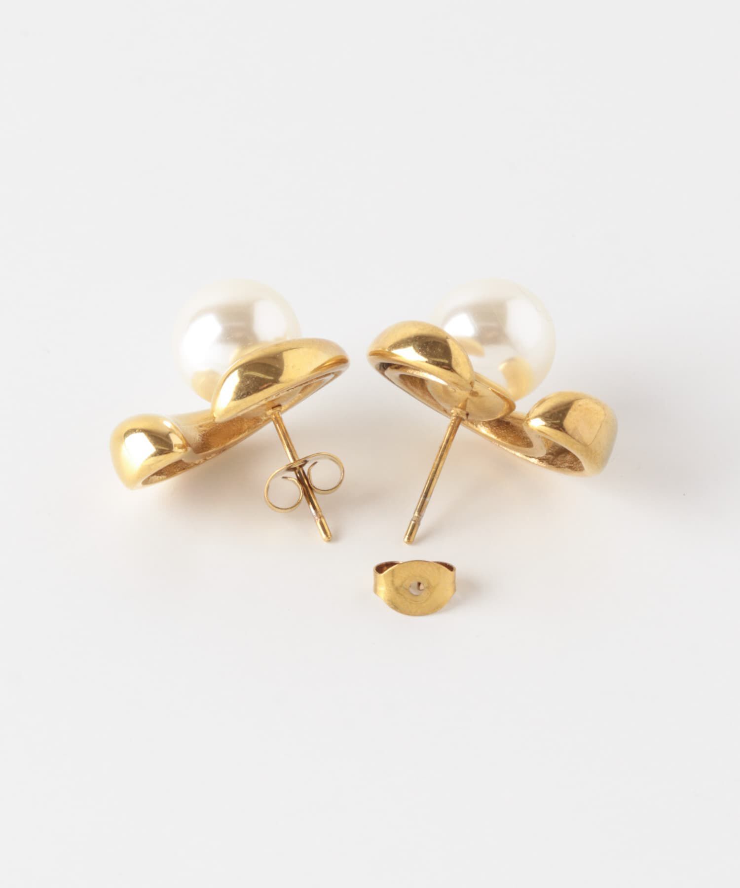 SMELLY「ステンレスオープンラウンドパールピアス」|ピアス|