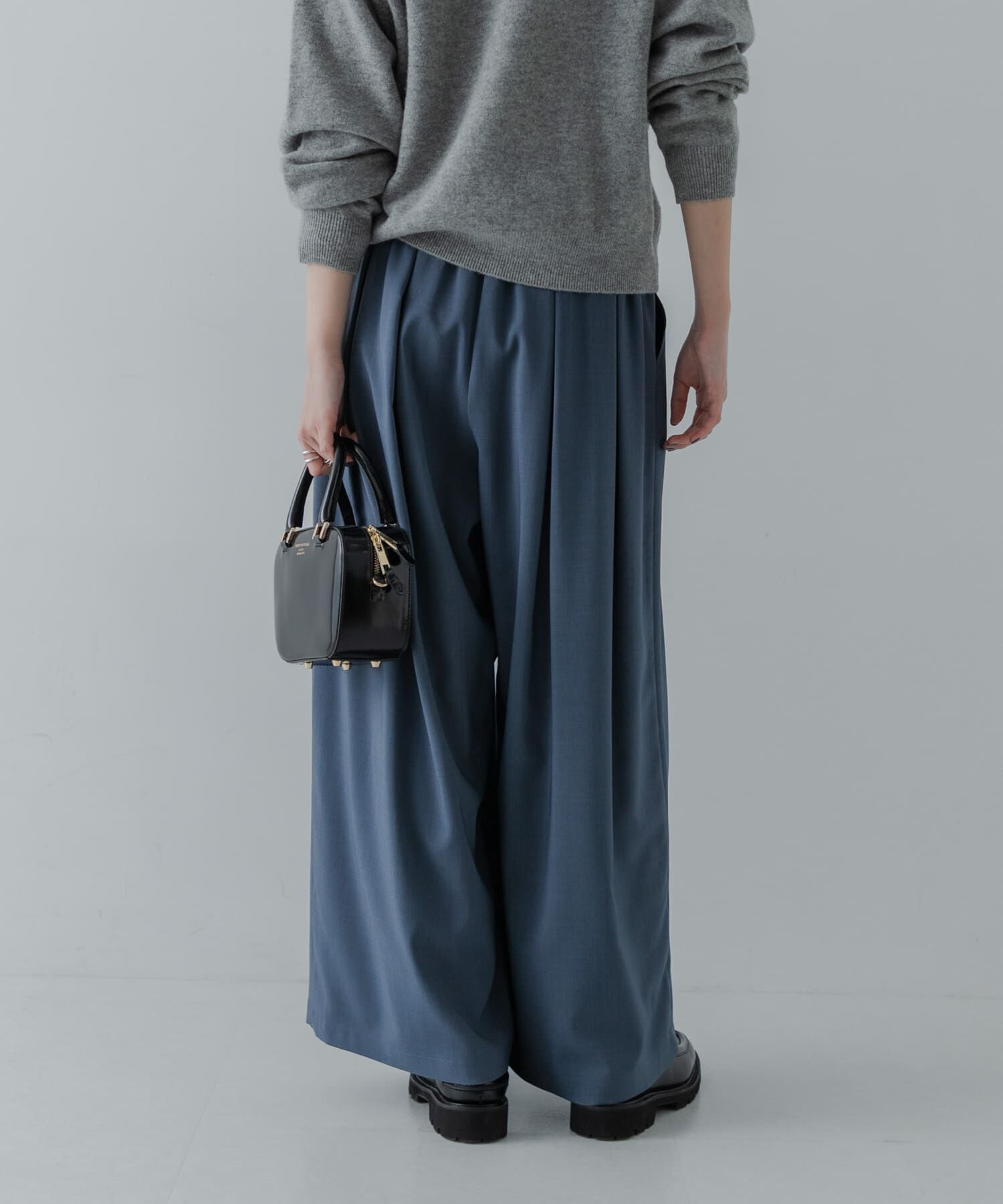 URBAN RESEARCH「ストレッチタックギャザーワイドパンツ」|その他|