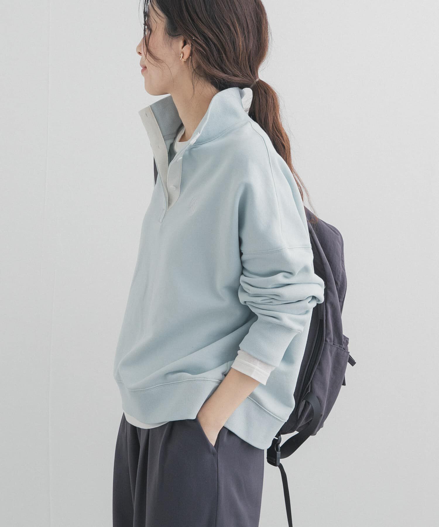 URBAN RESEARCH DOORS「刺繍スタンドカラースウェット」|スウェット・ジャージ|