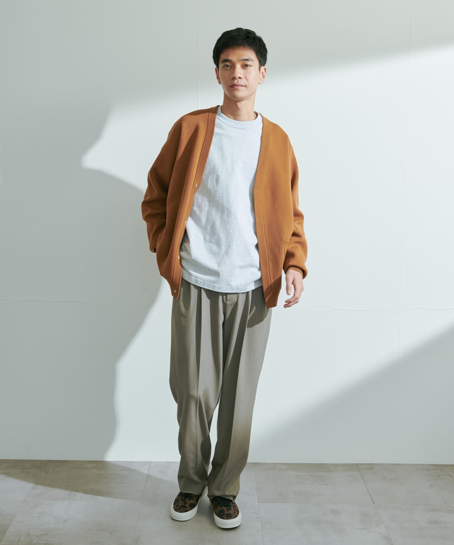 URBAN RESEARCH DOORS「『UR TECH Renew Knit』Vネックカーディガン」|カーディガン|