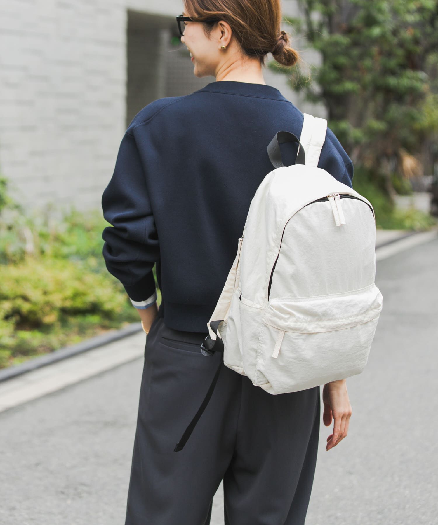 URBAN RESEARCH DOORS「『仁村紗和さん着用』『UR TECH Renew Knit』VネックZIPカーディガン」|カーディガン|