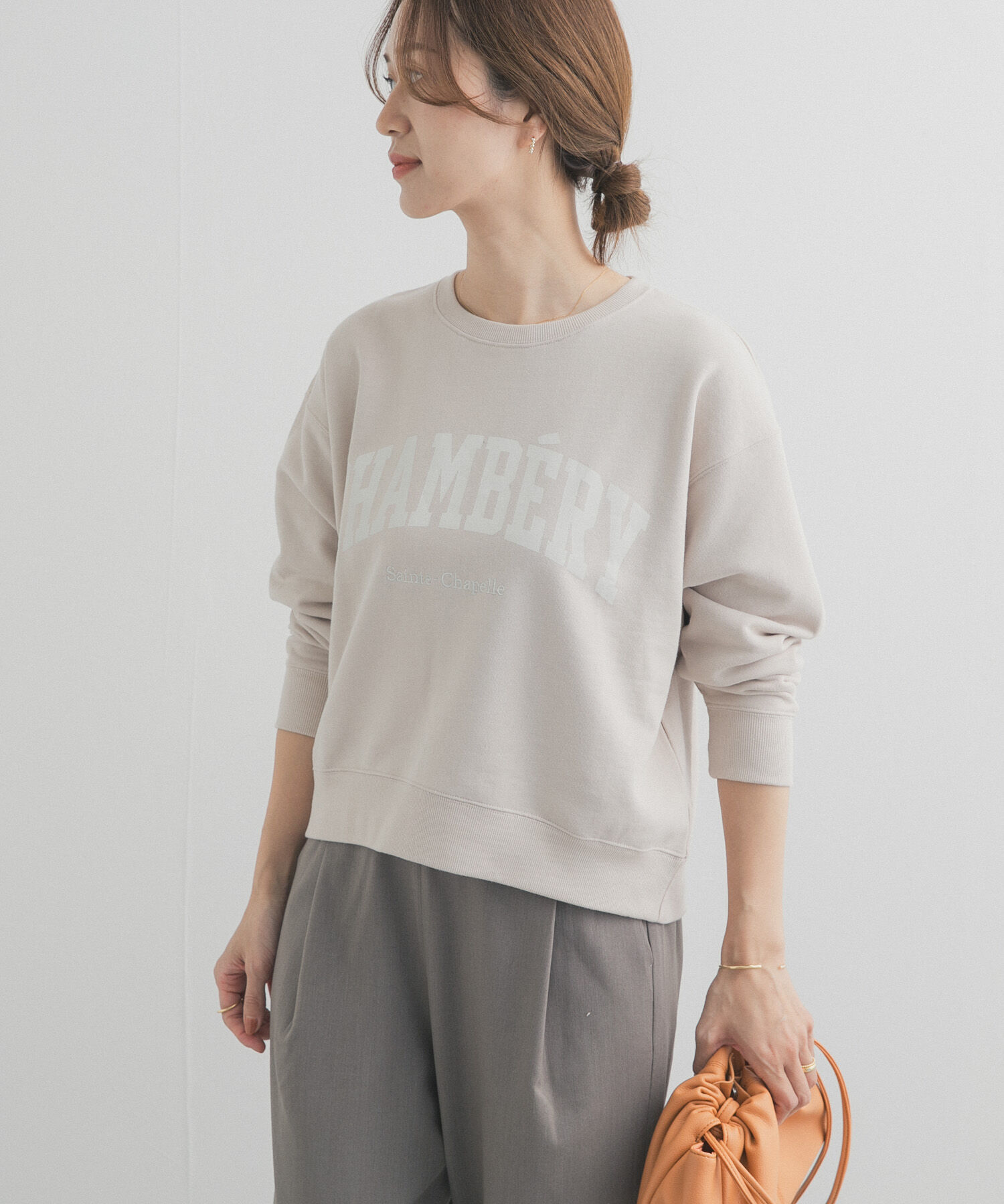 URBAN RESEARCH DOORS「カレッジロゴ刺繍スウェット」|スウェット・ジャージ|