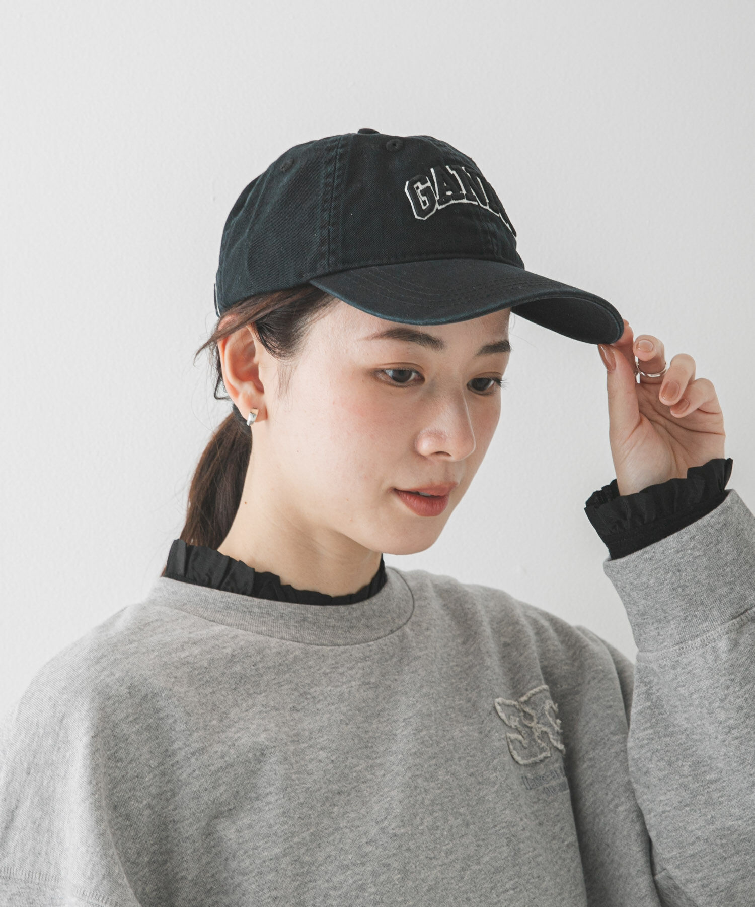 URBAN RESEARCH「GANNI　WASHED COTTON CANVAS CAP」|キャップ・キャスケット|ブラック