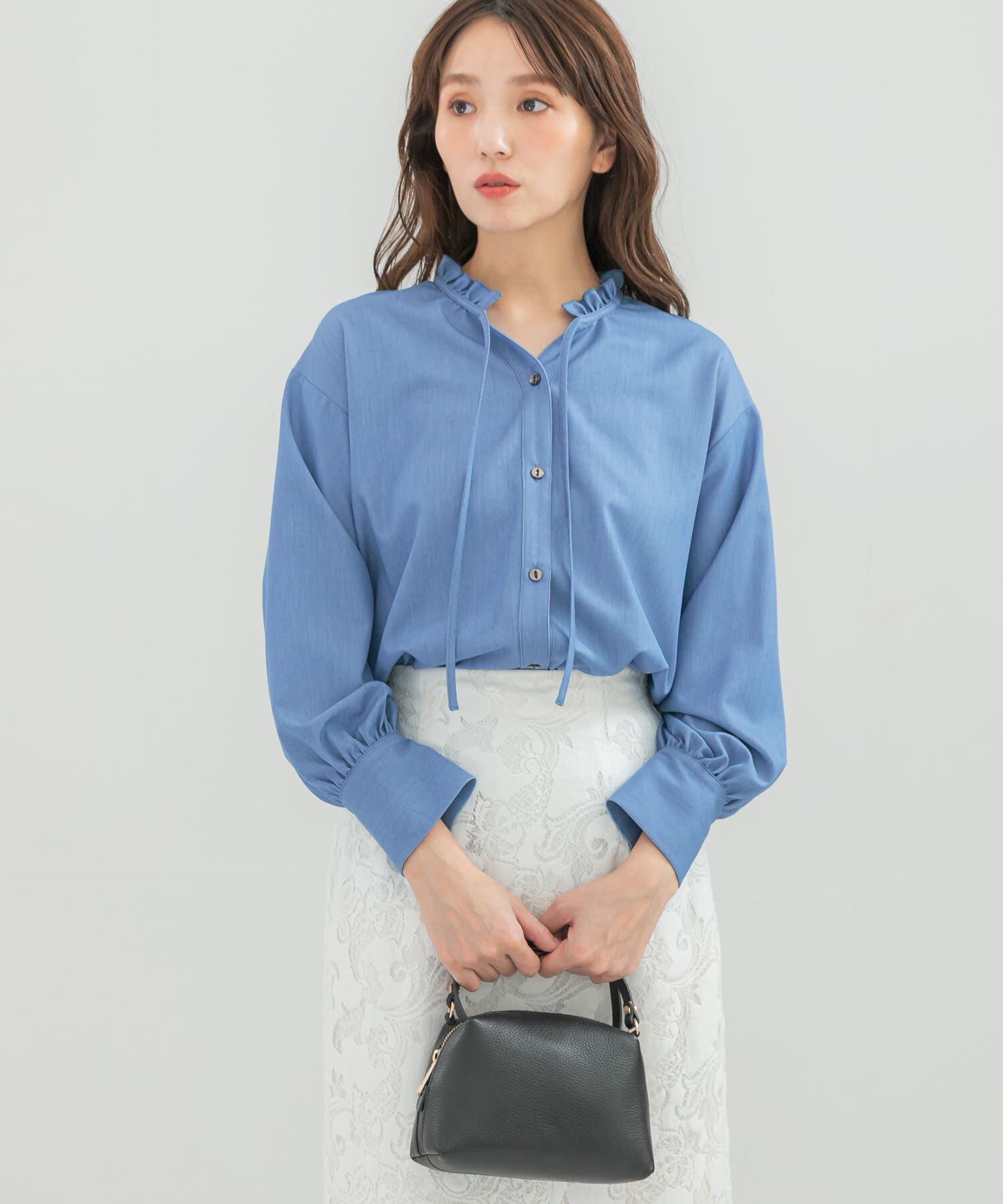 URBAN RESEARCH ROSSO「フリルネックデニムブラウス」|シャツ・ブラウス|