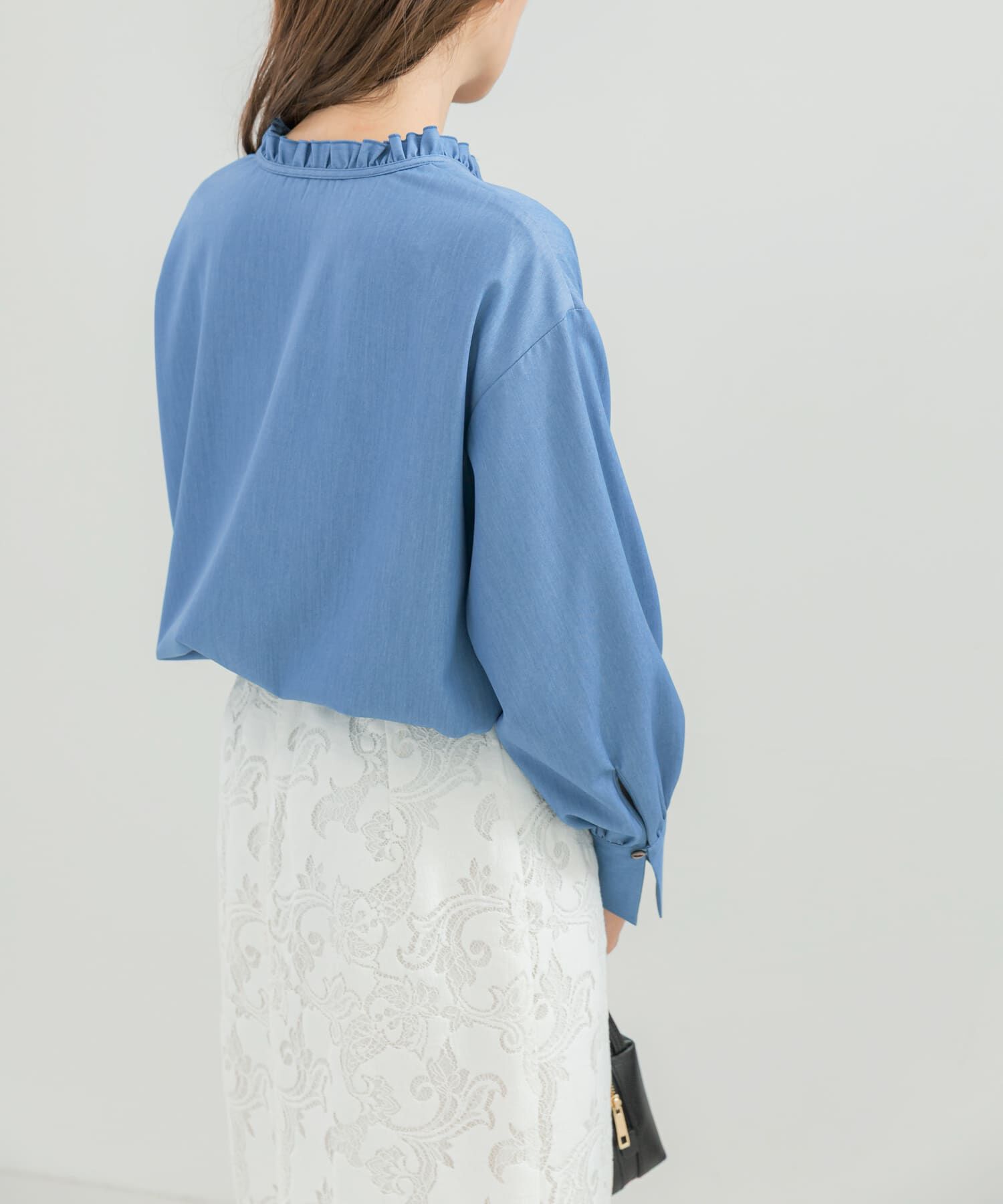 URBAN RESEARCH ROSSO「フリルネックデニムブラウス」|シャツ・ブラウス|