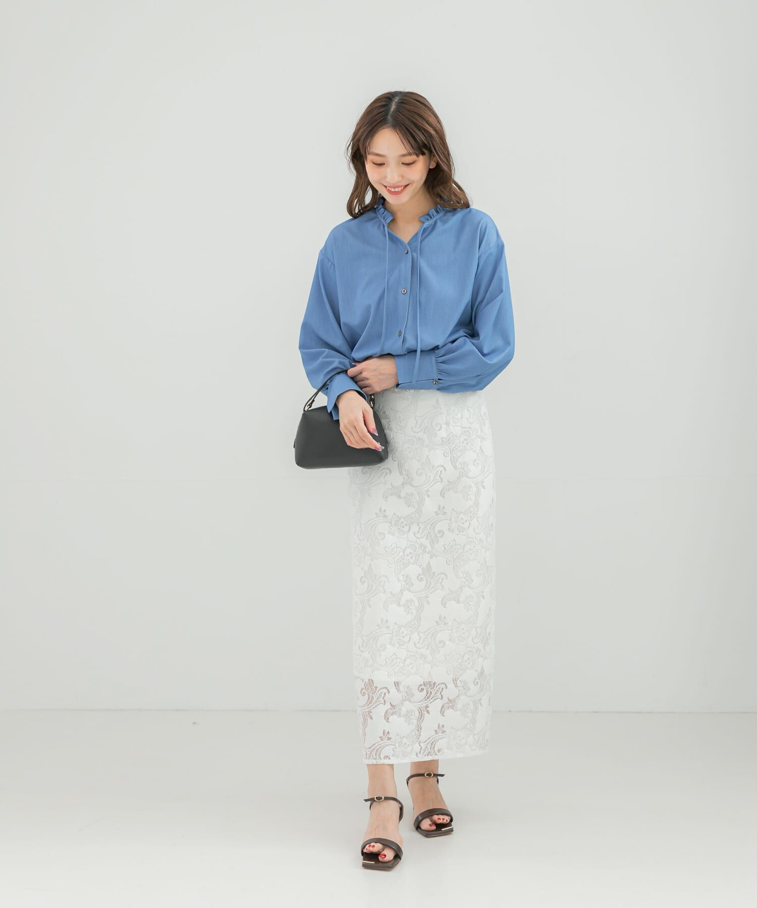 URBAN RESEARCH ROSSO「フリルネックデニムブラウス」|シャツ・ブラウス|