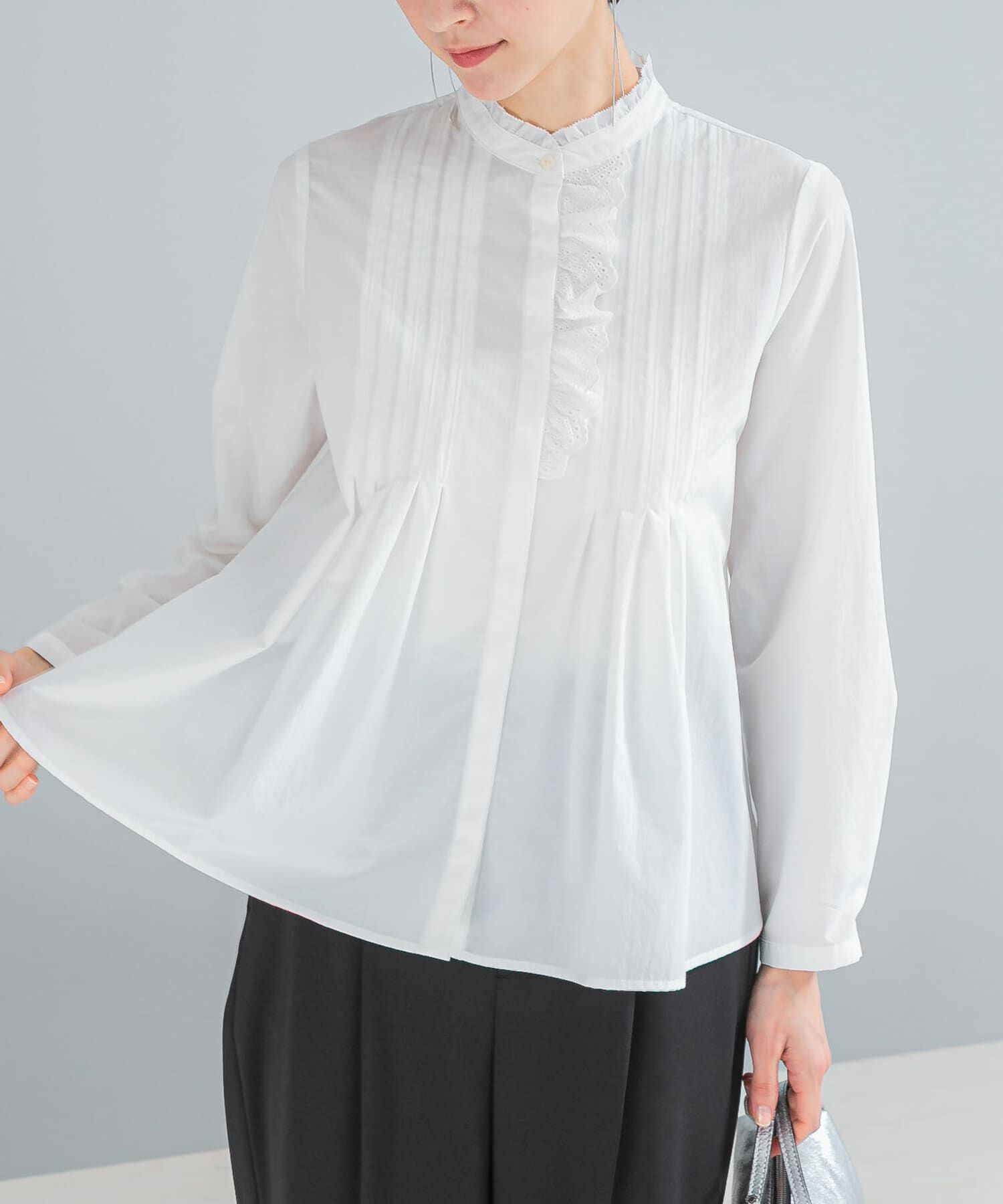 URBAN RESEARCH ROSSO「『WEB限定』フリルネックレースデザインシャツブラウス」|シャツ・ブラウス|