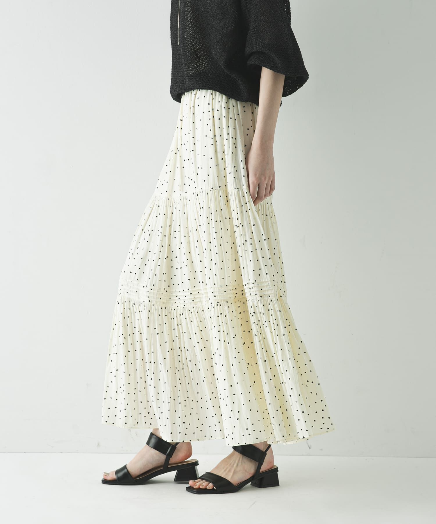 URBAN RESEARCH「ギャザーティアードドットスカート」|スカート|