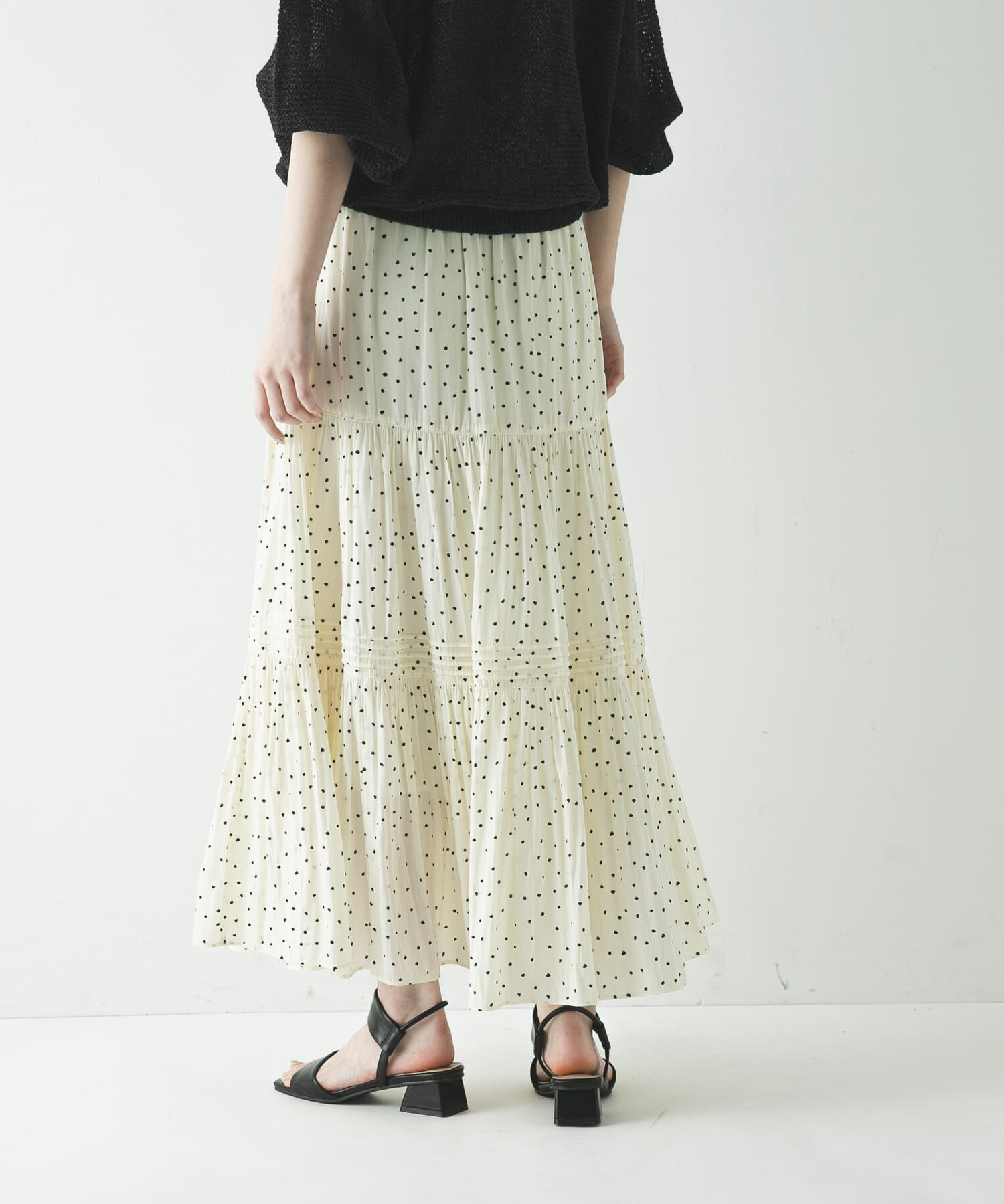 URBAN RESEARCH「ギャザーティアードドットスカート」|スカート|