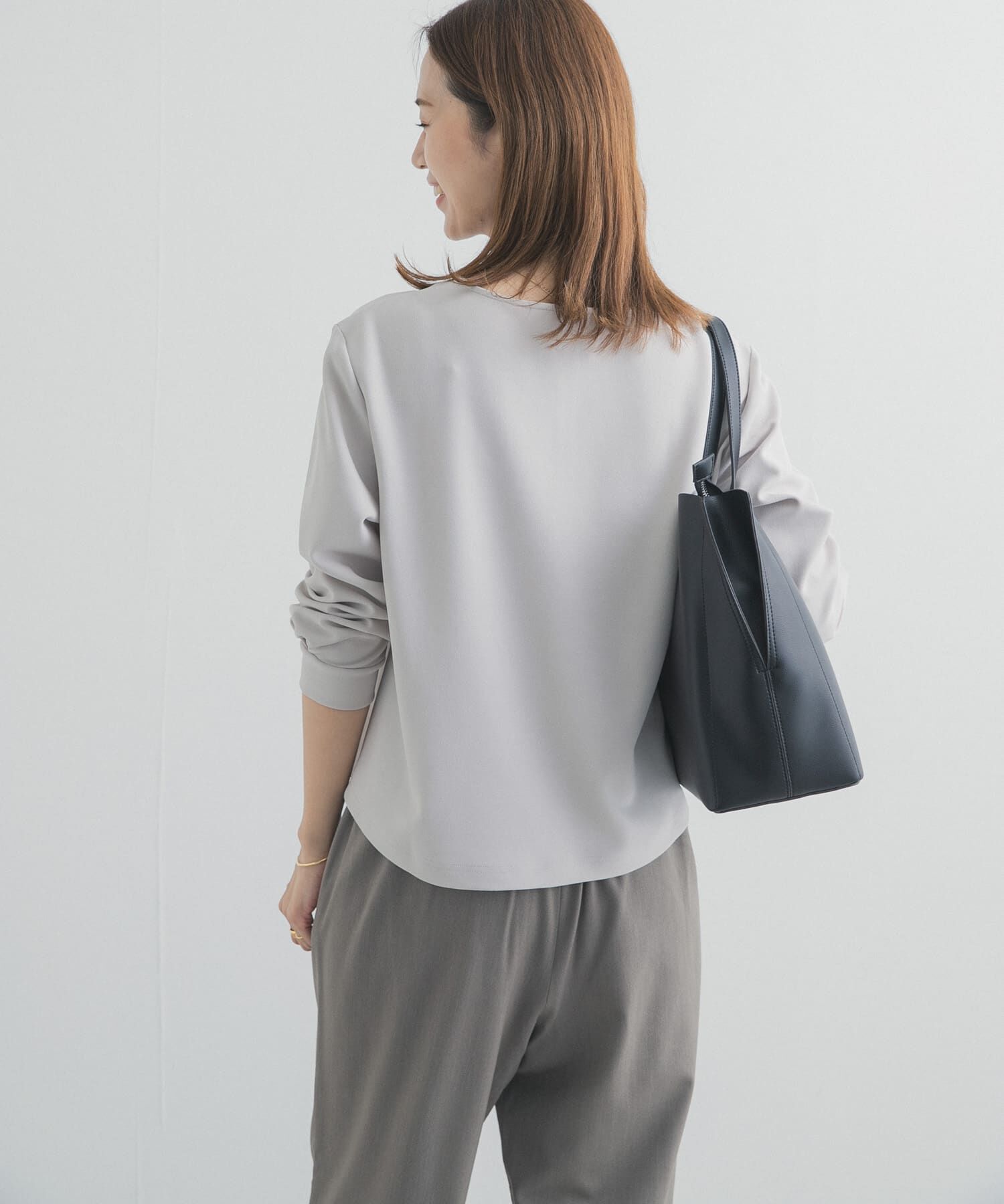 URBAN RESEARCH DOORS「『UR TECH』スリットネックプルオーバー」|シャツ・ブラウス|