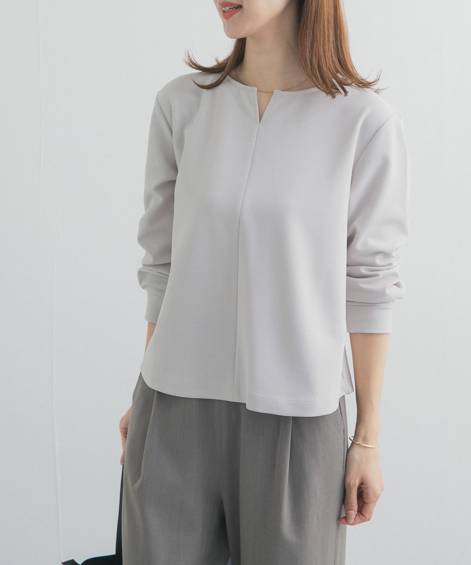 URBAN RESEARCH DOORS「『UR TECH』スリットネックプルオーバー」|シャツ・ブラウス|