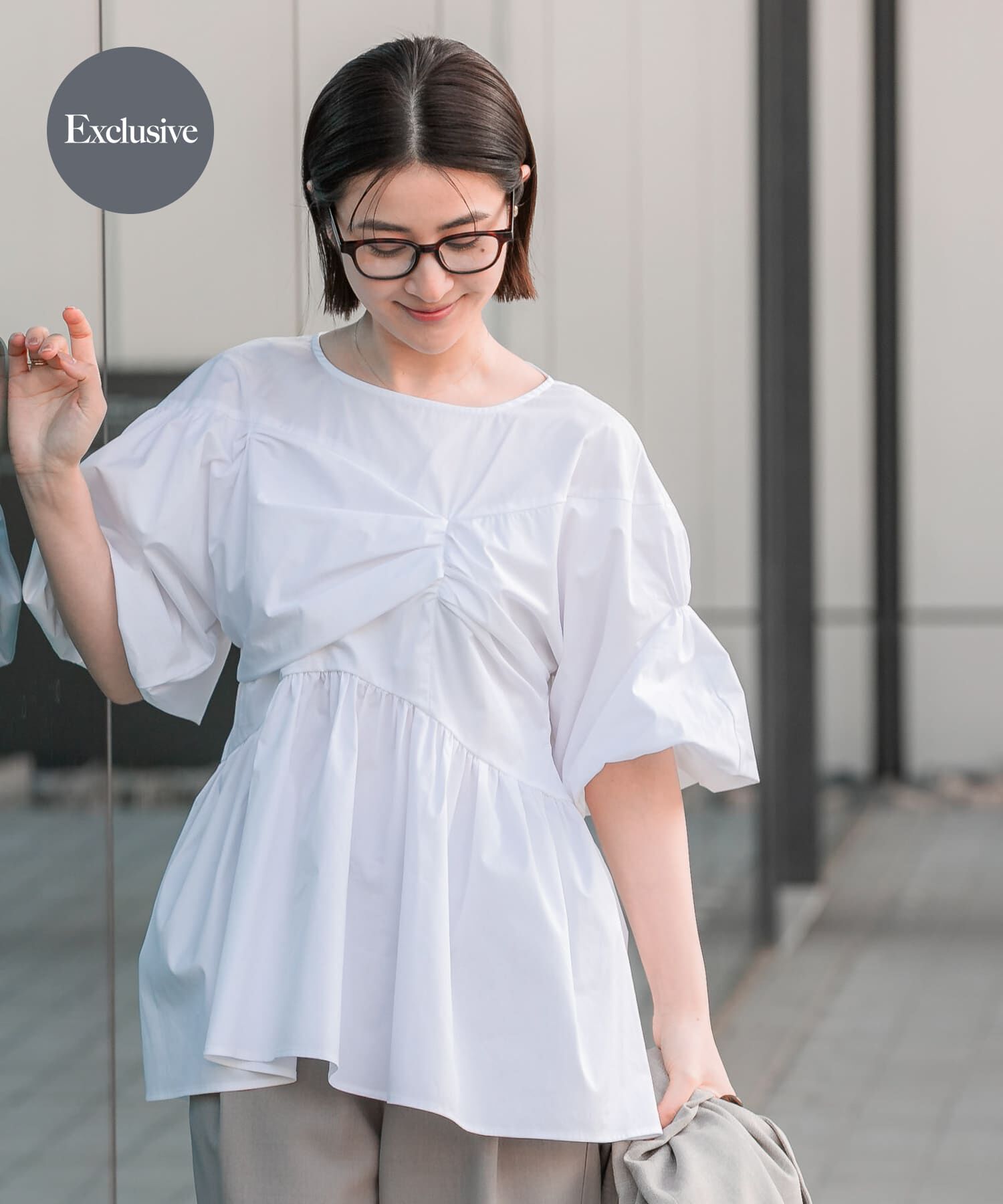 URBAN RESEARCH ROSSO「『別注』ELENDEEK&times;ROSSO　GATHER BLOUSE」|シャツ・ブラウス|オフホワイト