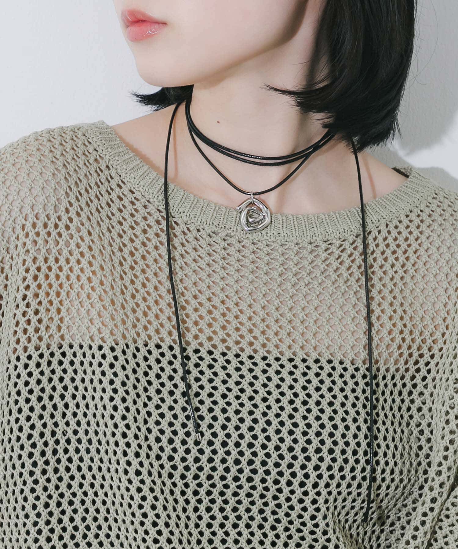 SMELLY「グルグルトップロングコードチョーカー」|ネックレス|シルバー系その他