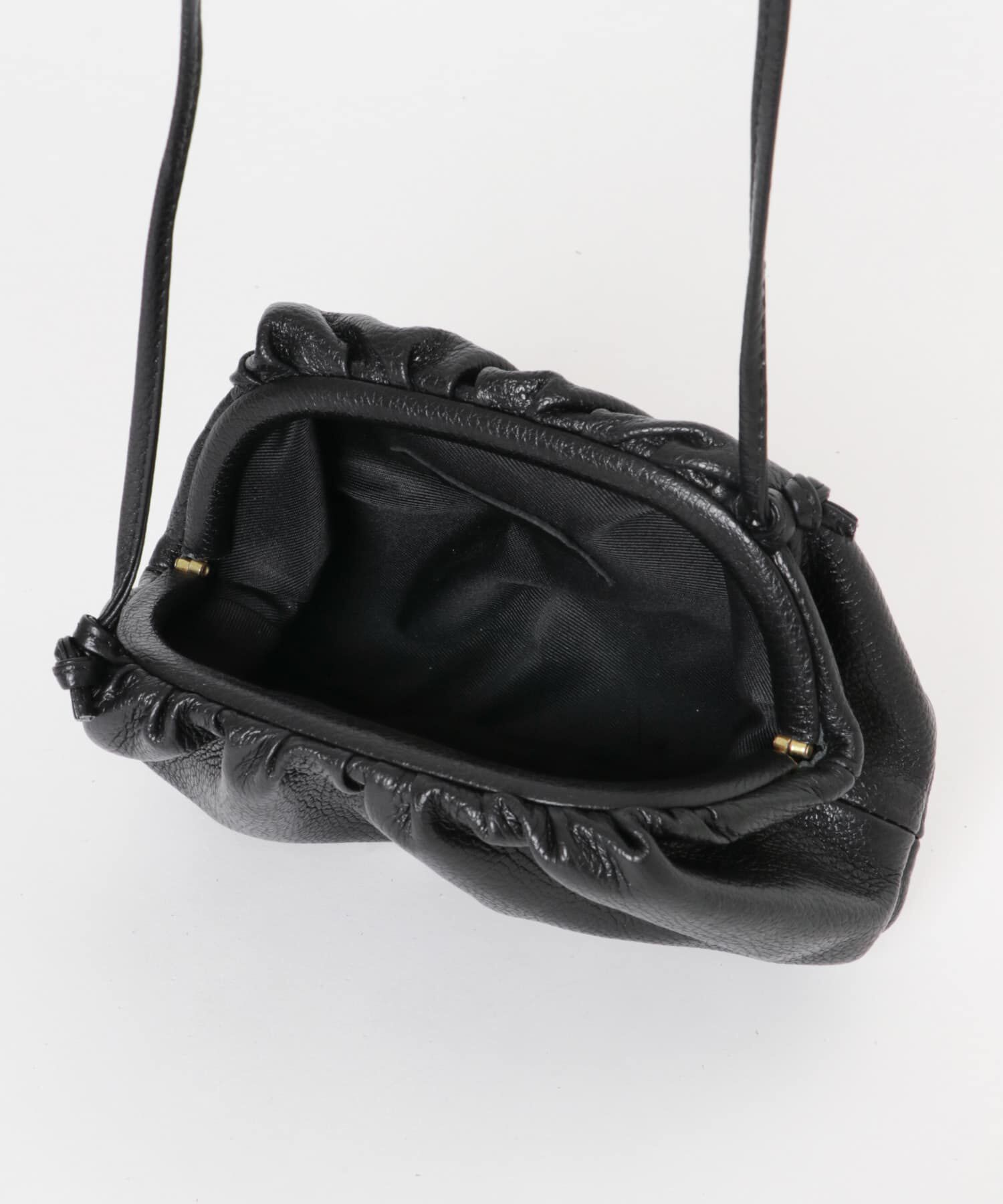 URBAN RESEARCH「レザーショルダーバッグ」|ショルダー・メッセンジャー|