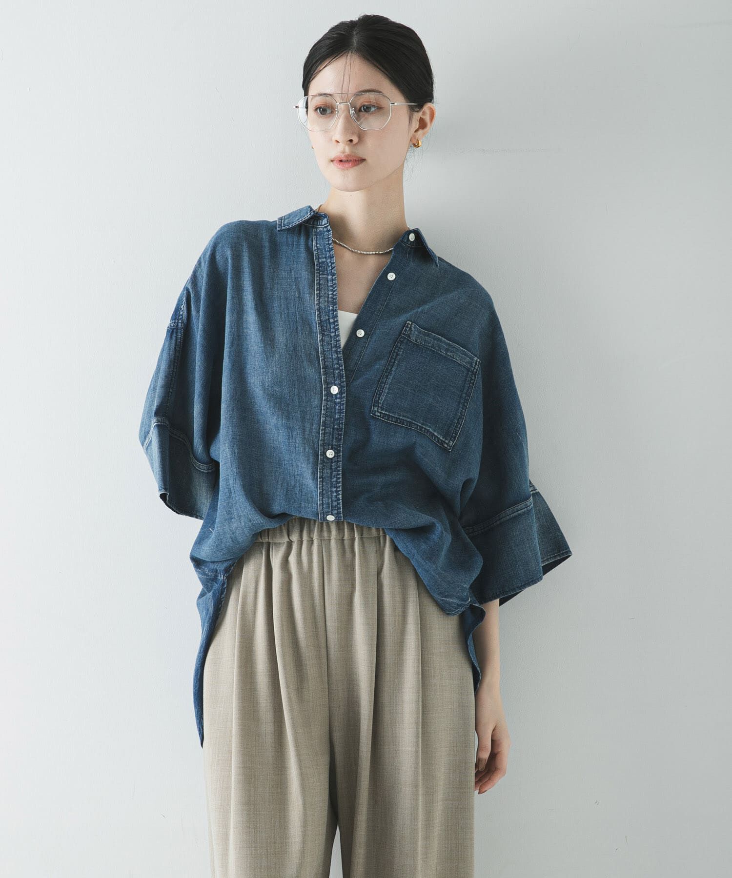 URBAN RESEARCH「ハーフスリーブシアーデニムシャツ」|シャツ・ブラウス|
