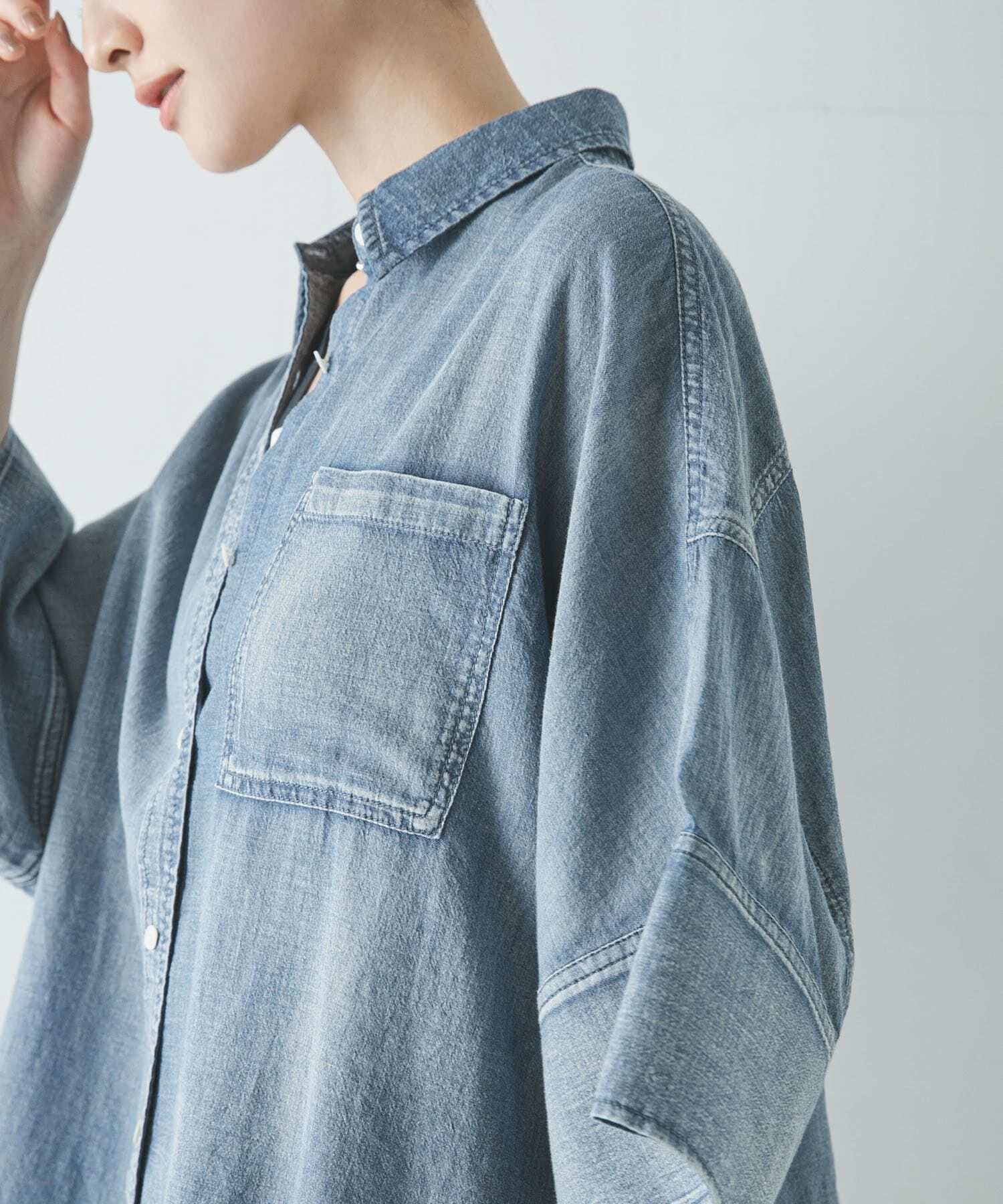 URBAN RESEARCH「ハーフスリーブシアーデニムシャツ」|シャツ・ブラウス|