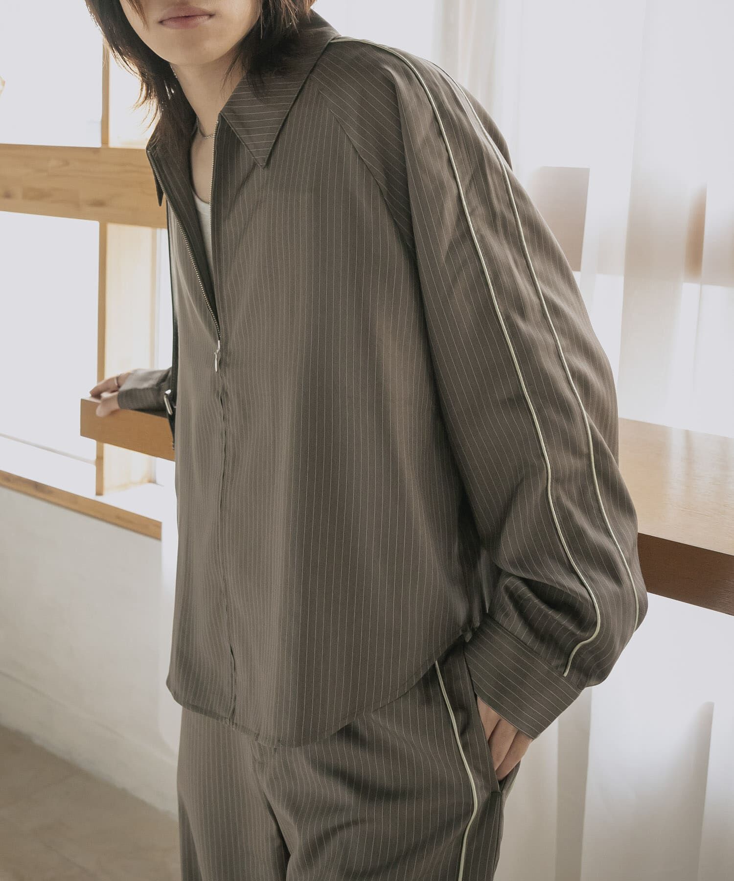 SENSE OF PLACE by URBAN RESEARCH「サイドラインピンストライプジップシャツ」|シャツ・ブラウス|