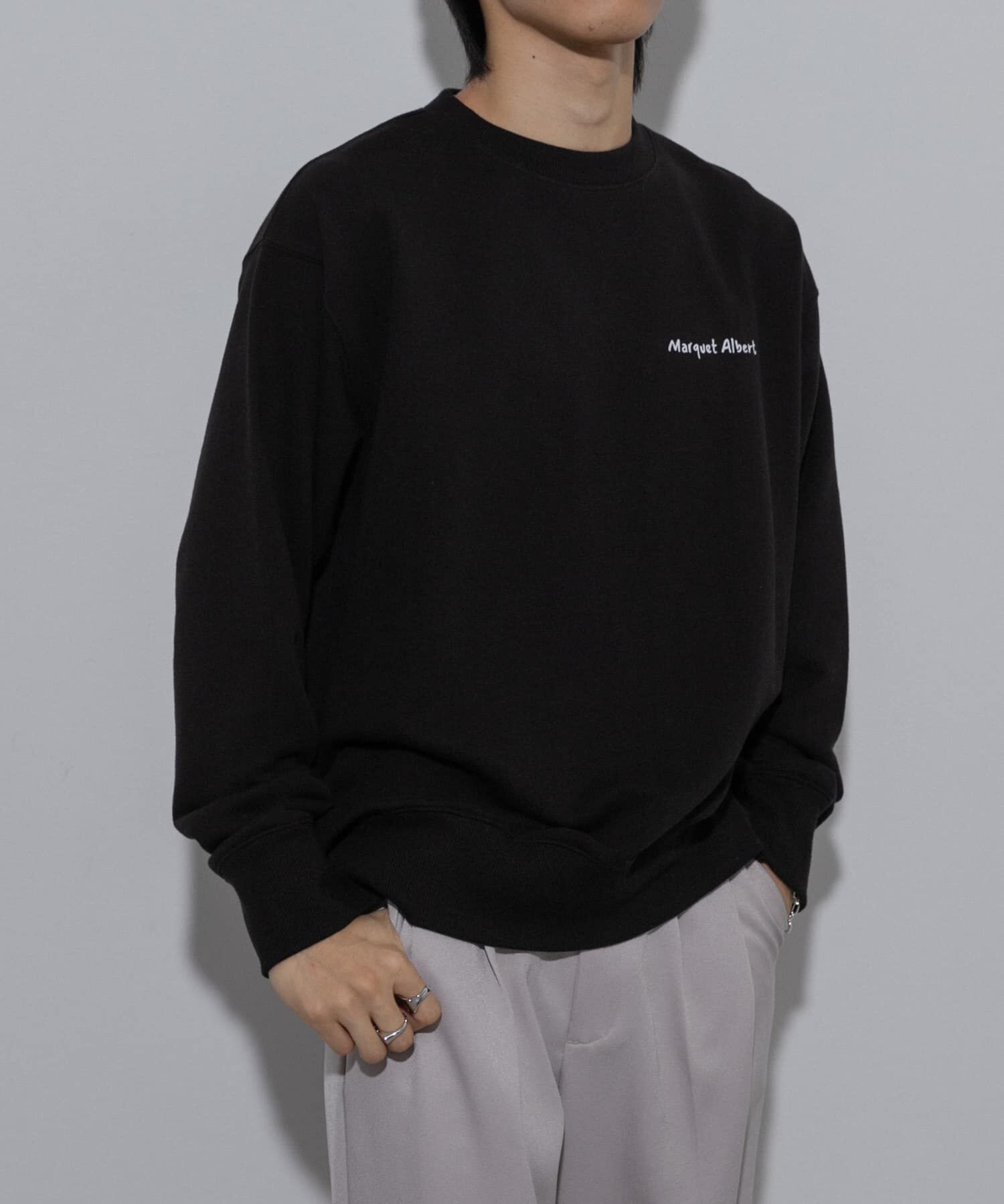 SENSE OF PLACE by URBAN RESEARCH「『別注』Albert Marquet ロゴスウェット」|スウェット・ジャージ|ブラック