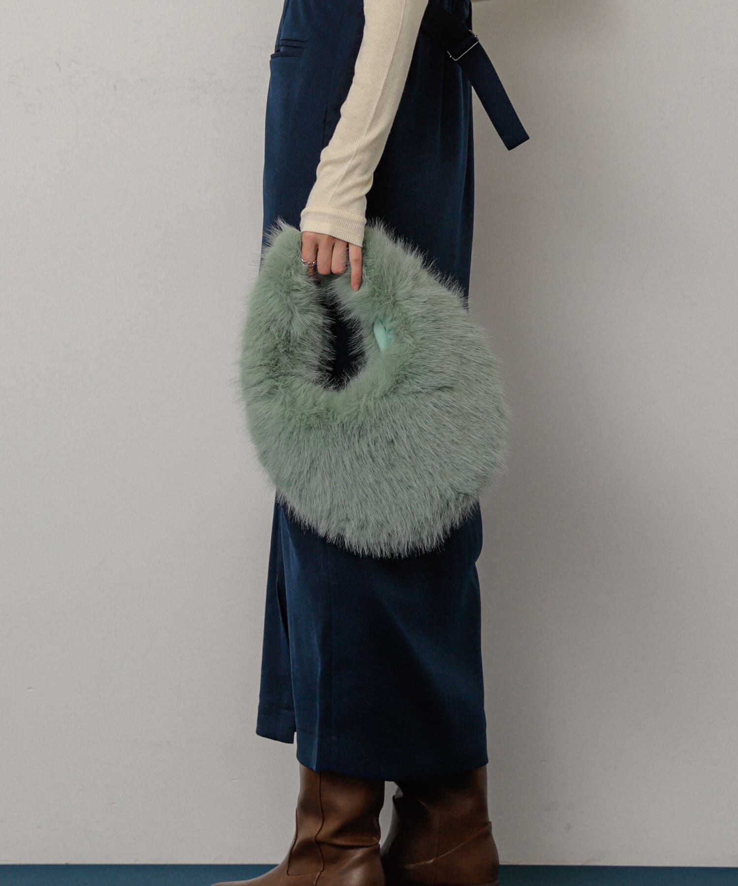 SENSE OF PLACE by URBAN RESEARCH「ファーラウンドバッグ」|ハンドバッグ|