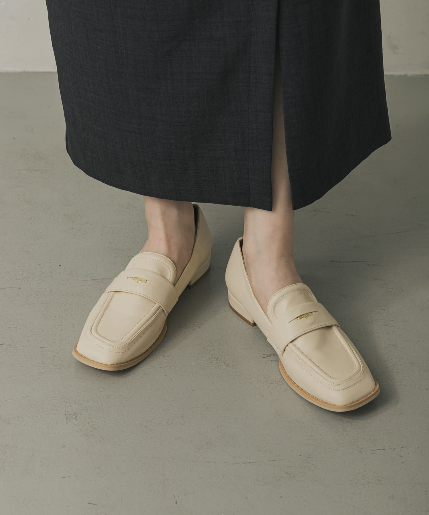 SENSE OF PLACE by URBAN RESEARCH「コインローファー」|ローファー|アイボリー