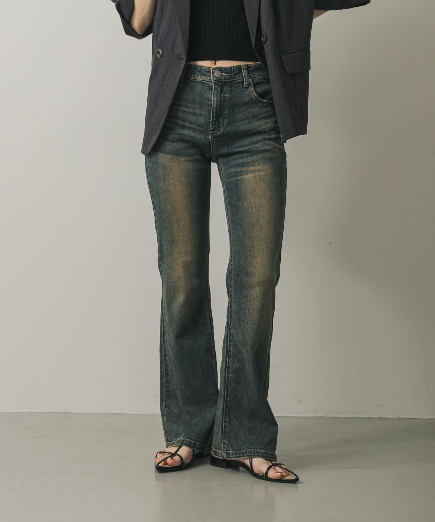 SENSE OF PLACE by URBAN RESEARCH「ローライズフレアデニムパンツ」|デニム|インディゴブルー