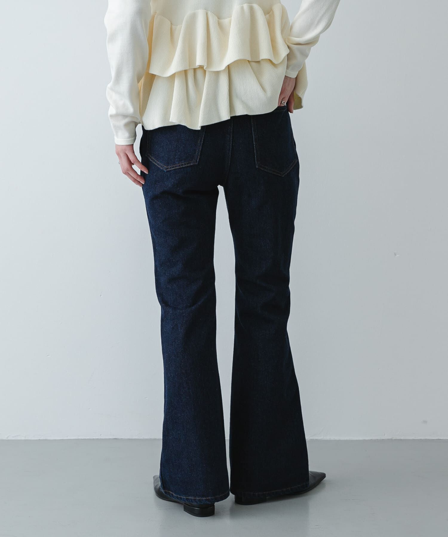 SENSE OF PLACE by URBAN RESEARCH「セミフレアデニム」|デニム|