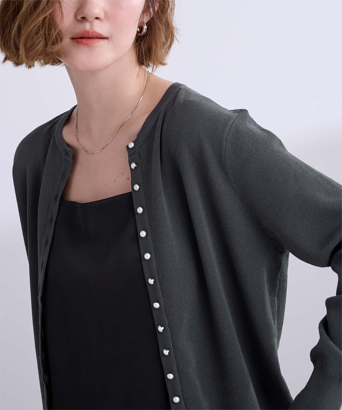 ur's「2wayパール釦ニットカーディガン」|ニット・セーター|