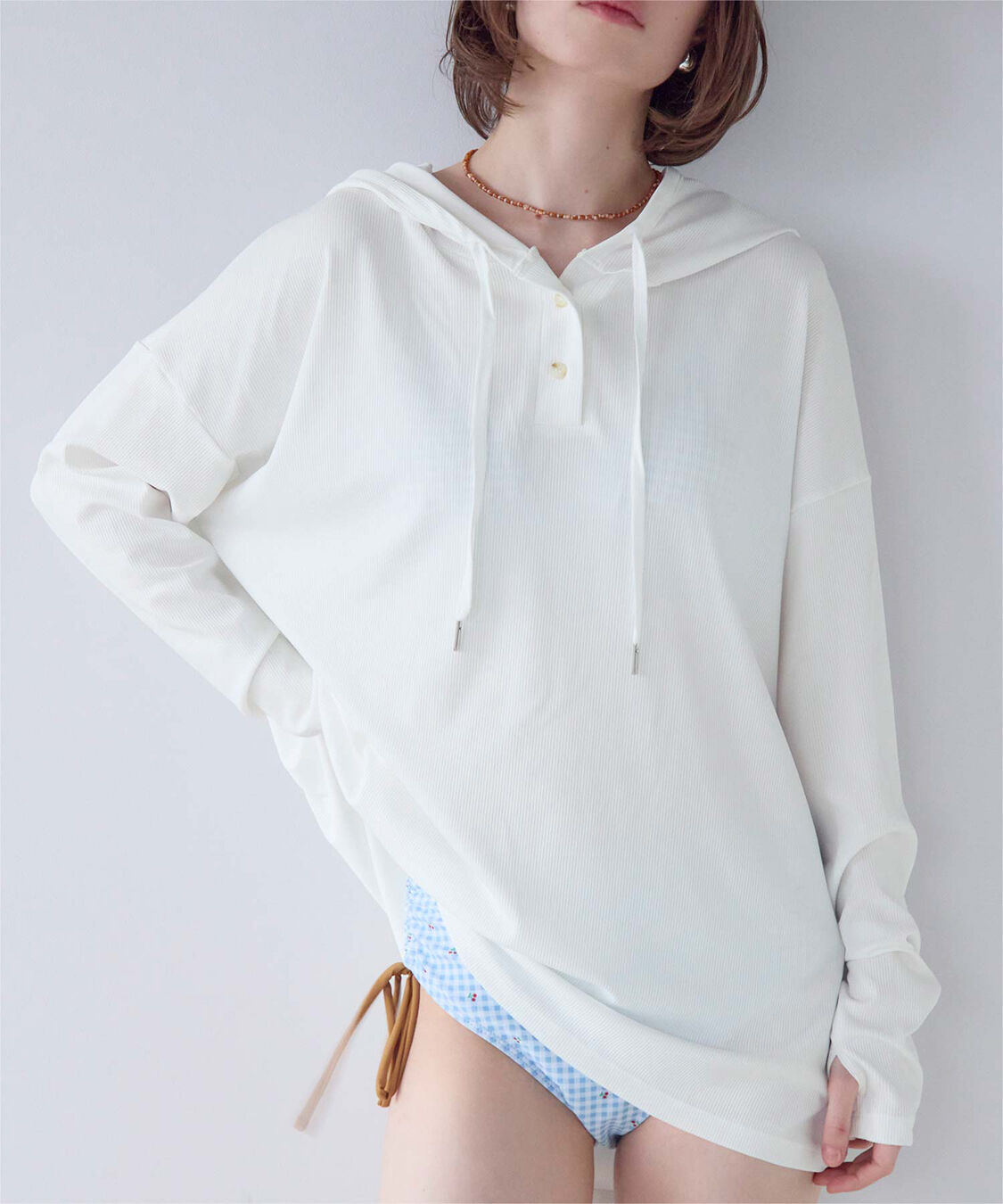 SEA DRESS「オーバーシルエットラッシュパーカープルオーバー」|ビキニトップス|オフホワイト