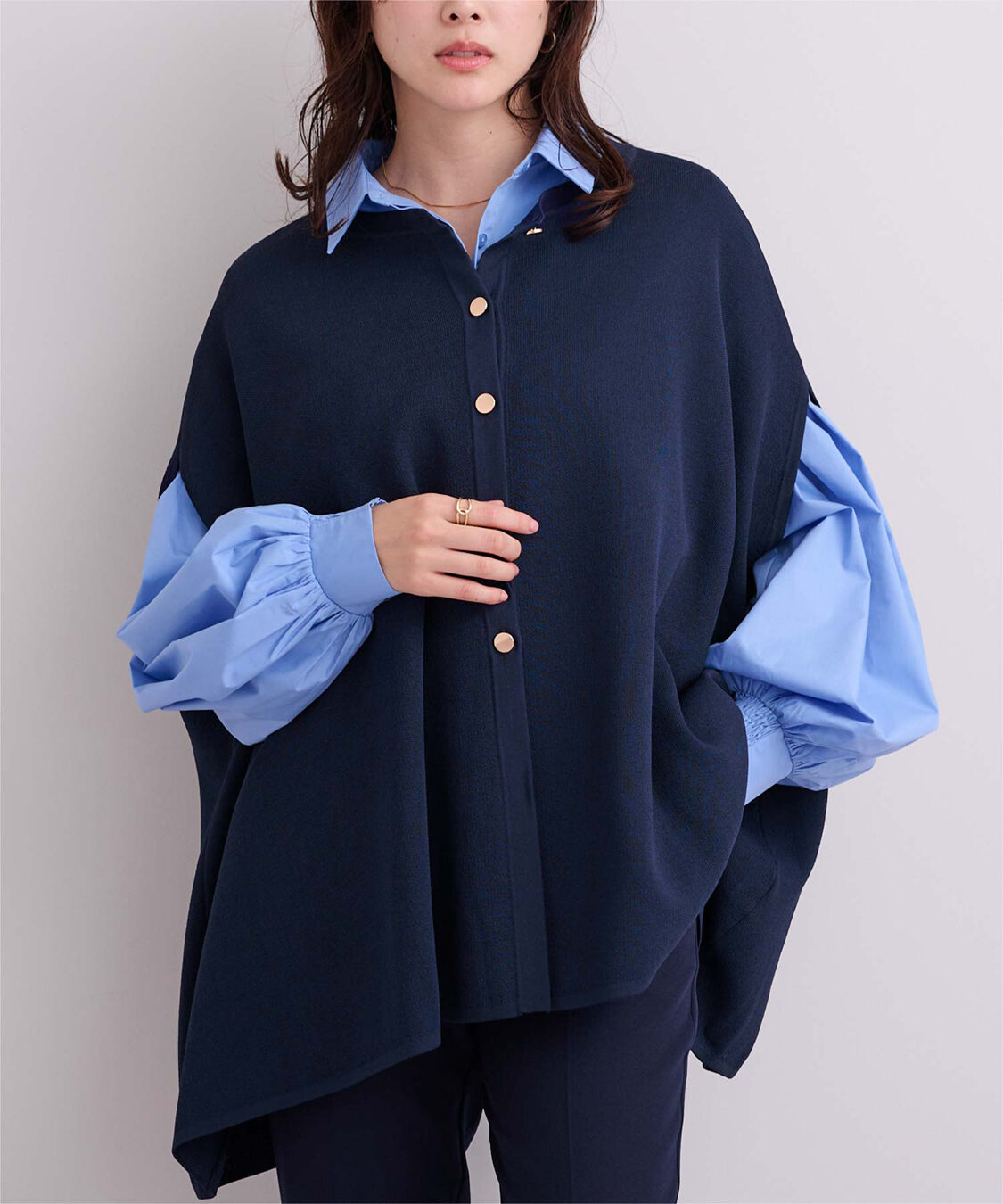 ur's「ゴールド釦ケープニットカーディガン」|カーディガン|