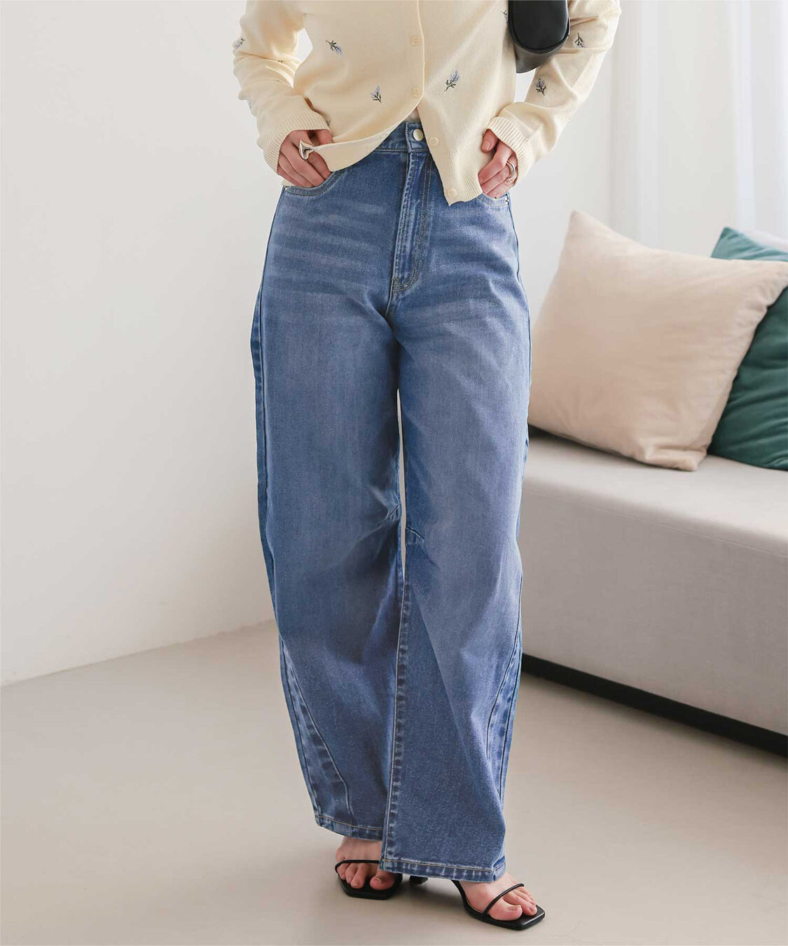 titivate「カーブラインデニムパンツ」|デニム|