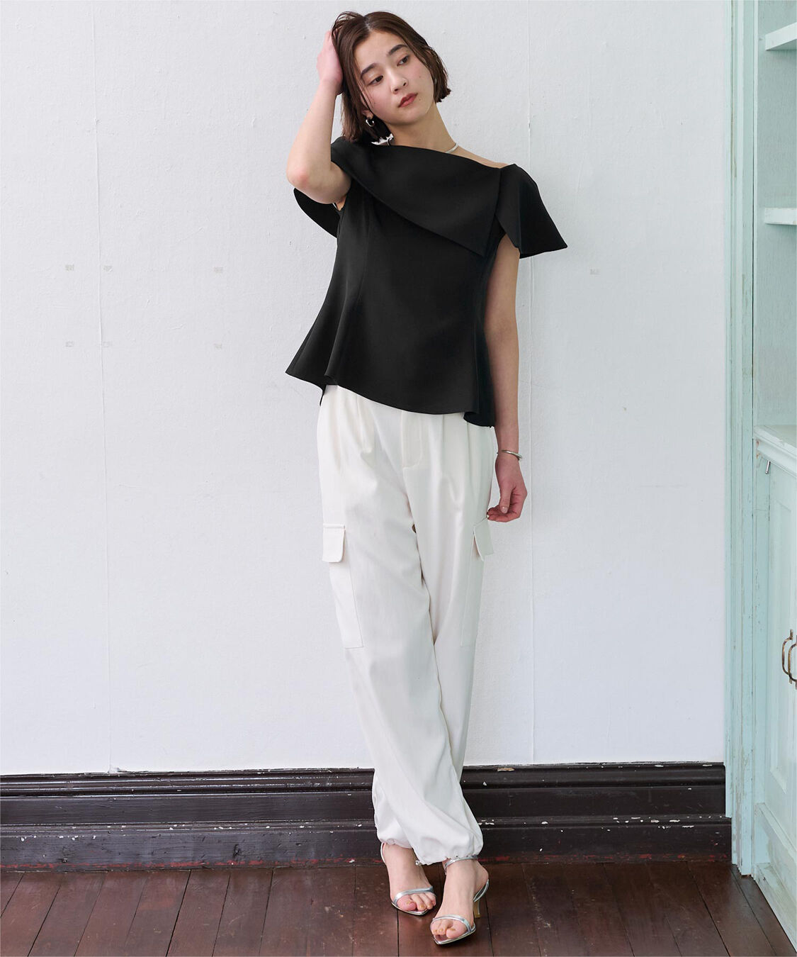 ur's「ケープデザインペプラムトップス」|シャツ・ブラウス|