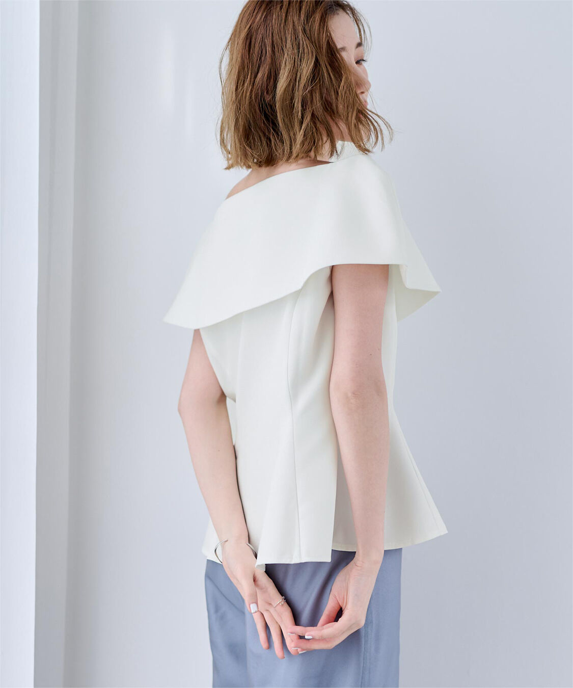 ur's「ケープデザインペプラムトップス」|シャツ・ブラウス|