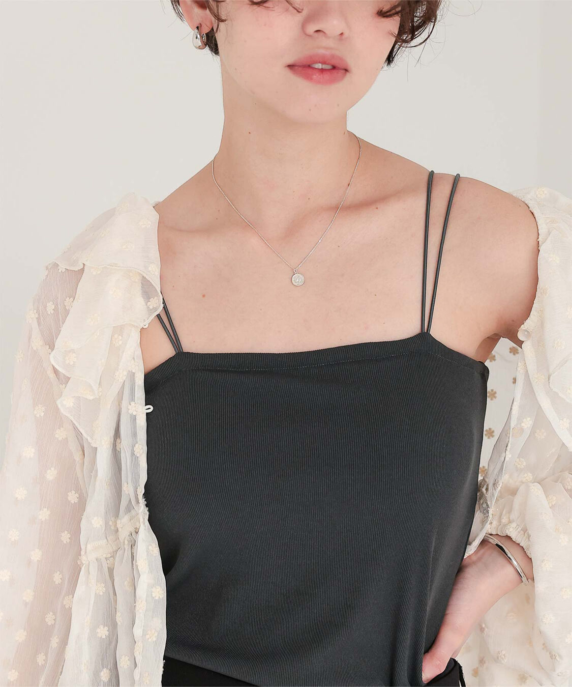 titivate「カップ付きダブルストラップキャミソール」|キャミソール|