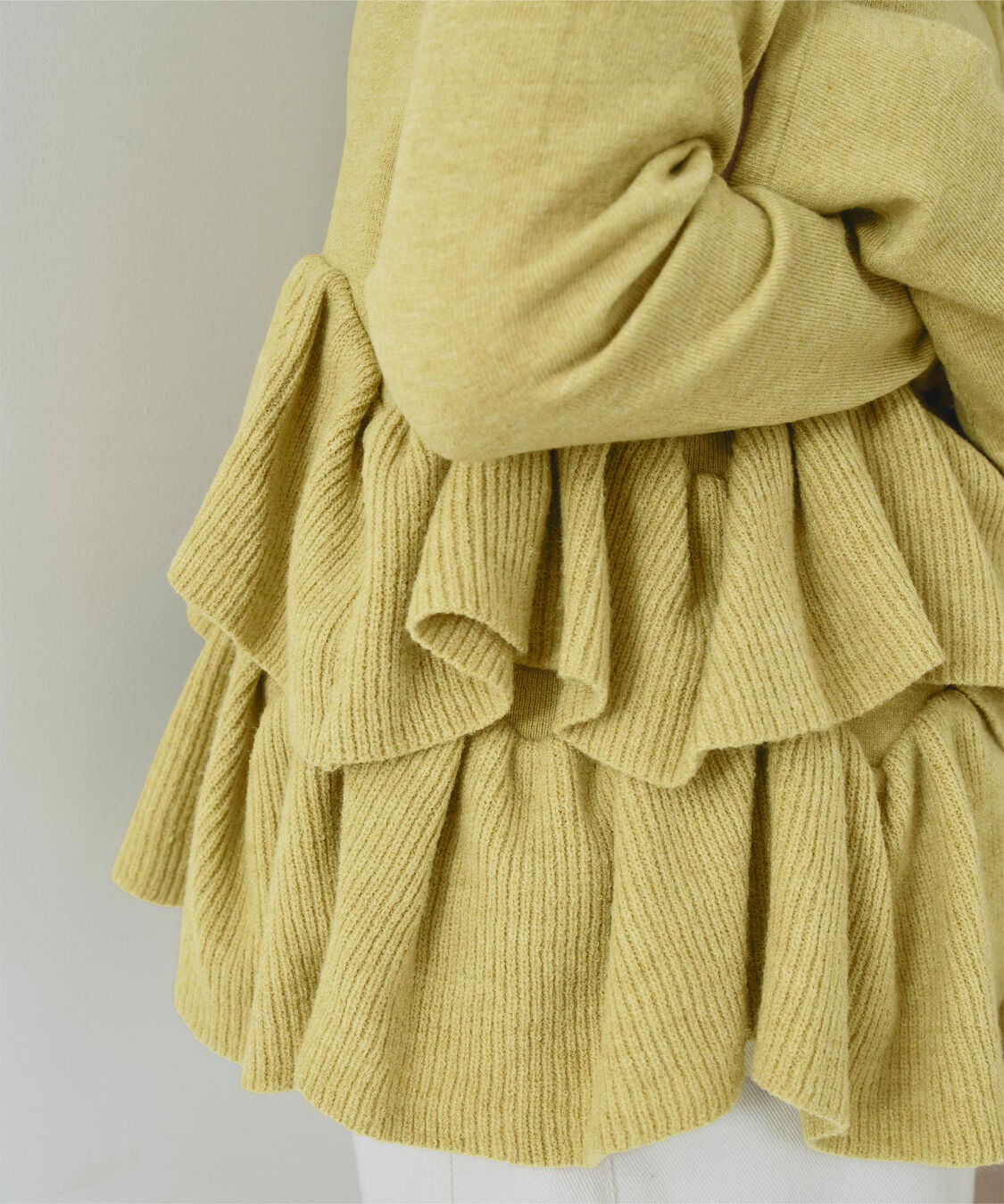 titivate「フリルヘムニットカーディガン」|ニット・セーター|
