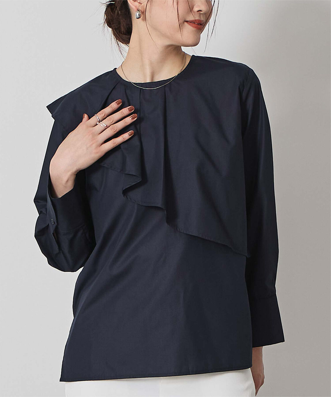 ur's「アシンメトリーラッフルデザインブラウス」|シャツ・ブラウス|
