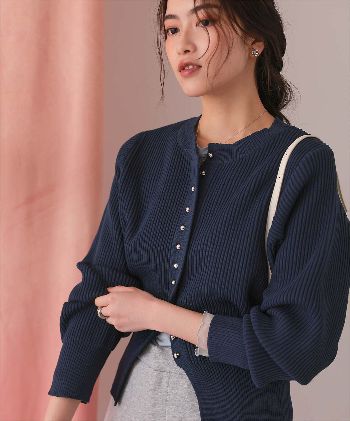 titivate「ミニシルバー釦デザインニットカーディガン」|ニット・セーター|