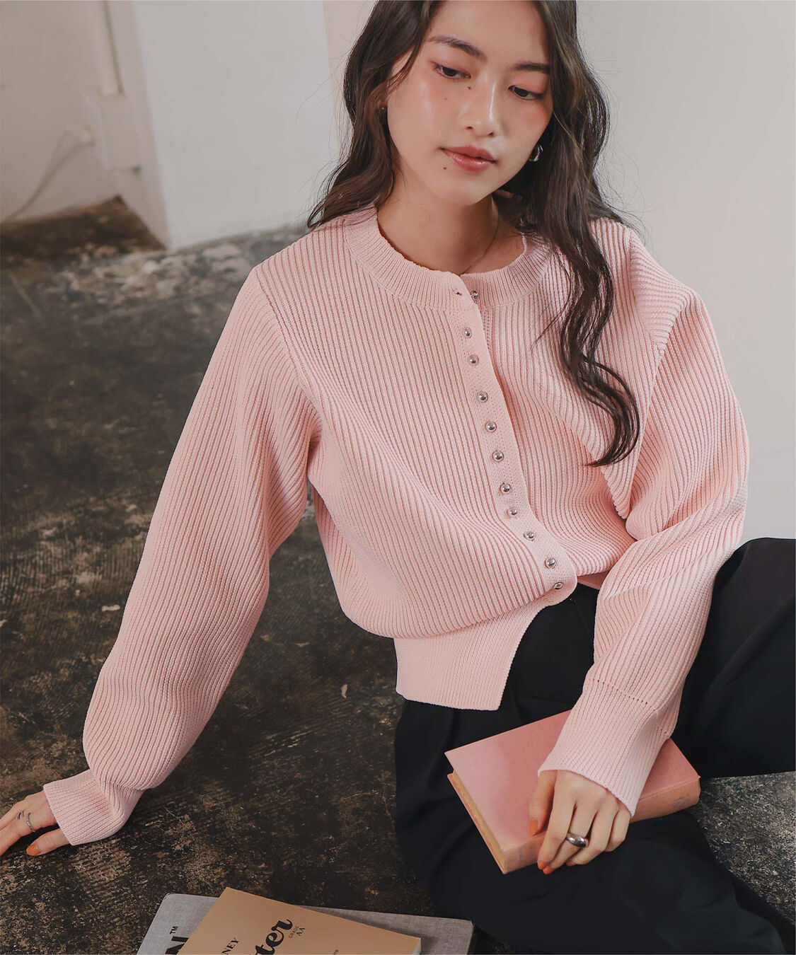 titivate「ミニシルバー釦デザインニットカーディガン」|ニット・セーター|