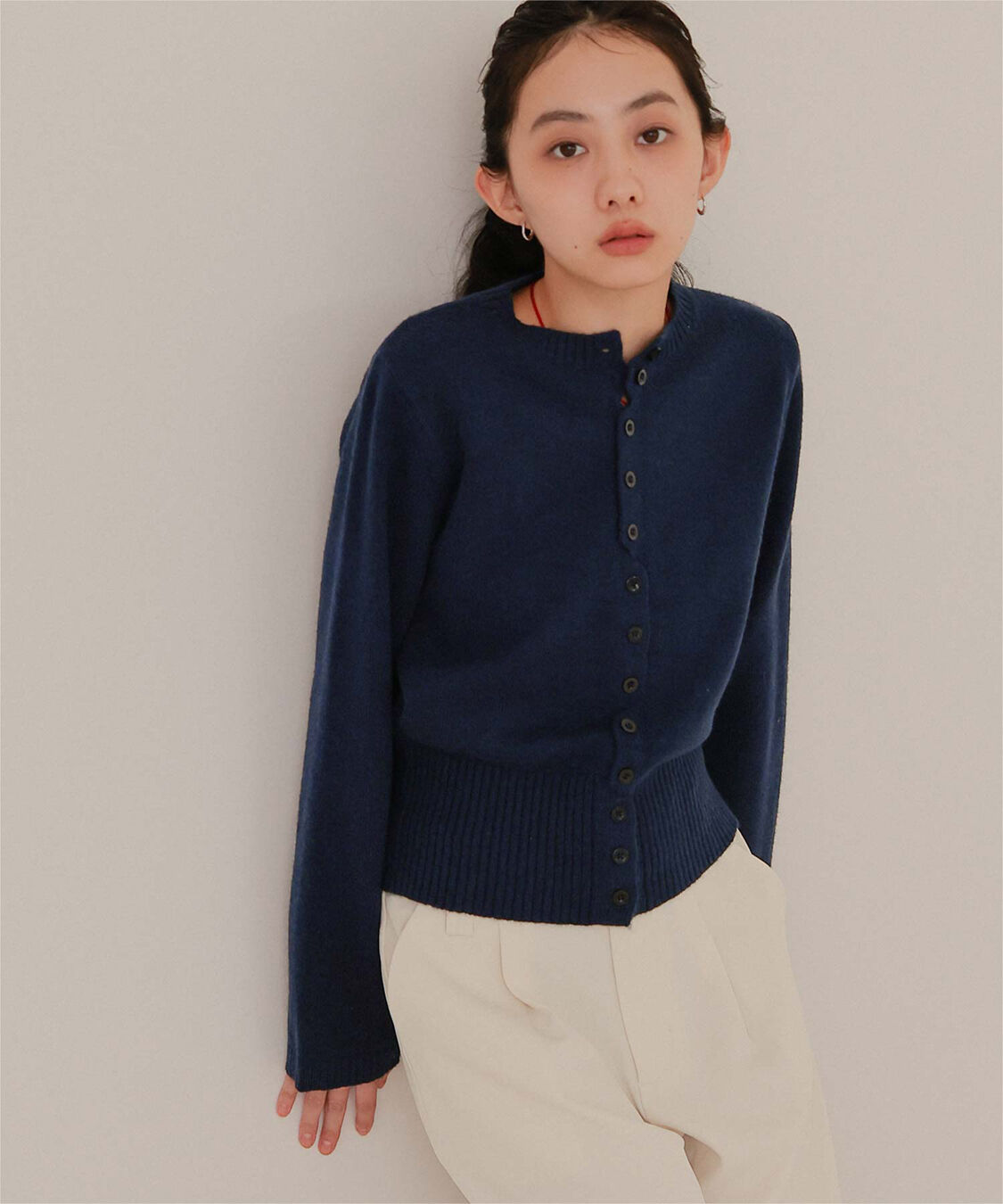miette「メニーボタンニットカーディガン」|ニット・セーター|ネイビー