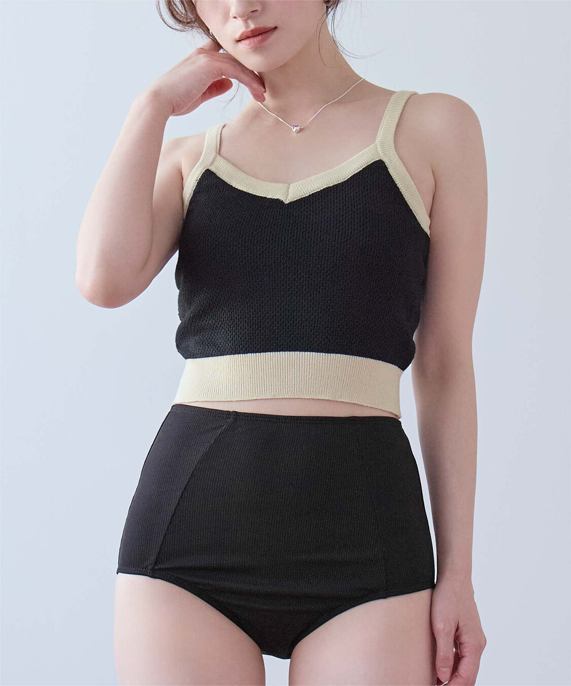 SEA DRESS「Vネックシンプルデザインニットビキニ/水着」|ビキニ|ブラック