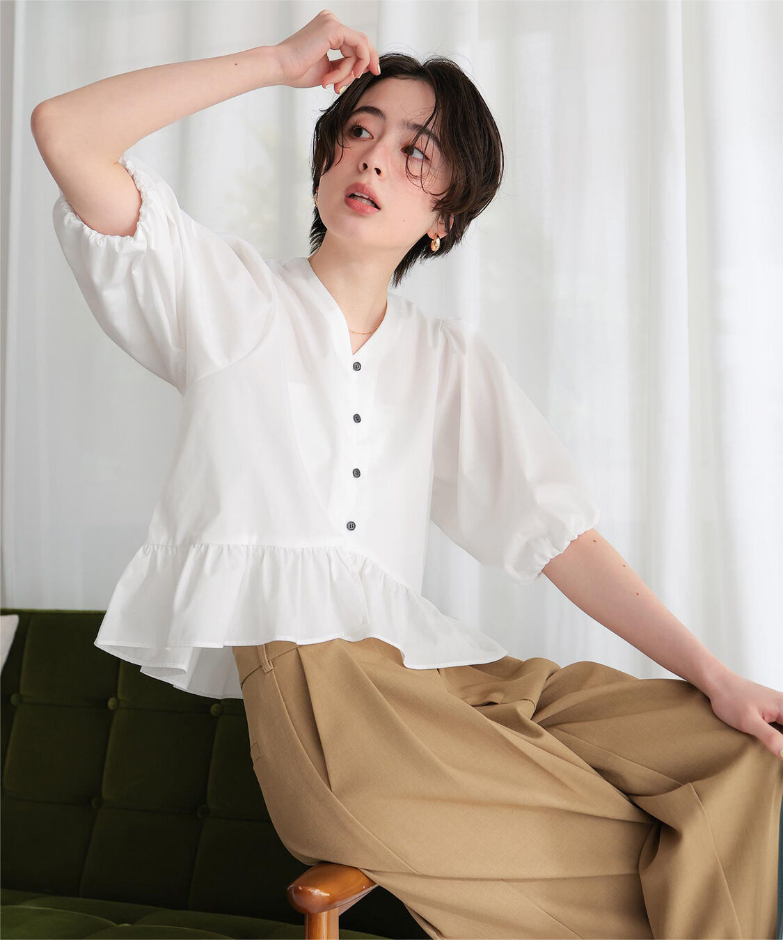 titivate「ペプラムギャザーパフスリーブブラウス」|シャツ・ブラウス|