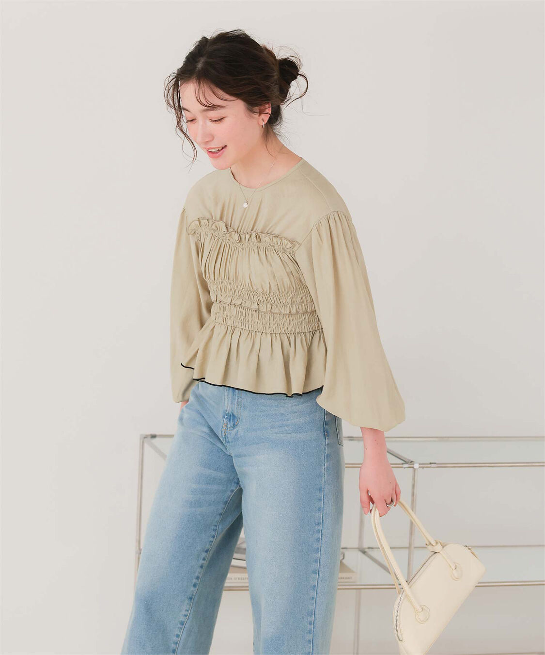 titivate「【赤埴奈津子さんコラボアイテム】シャーリングデザイントップス」|シャツ・ブラウス|